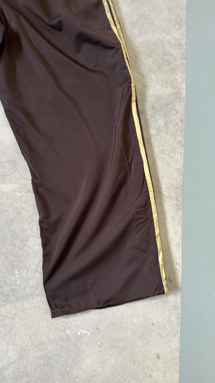 Adidas VINTAGE ADIDAS ORIGINALS TRACK PANT Size US 34 / EU 50 - 10 Thumbnail