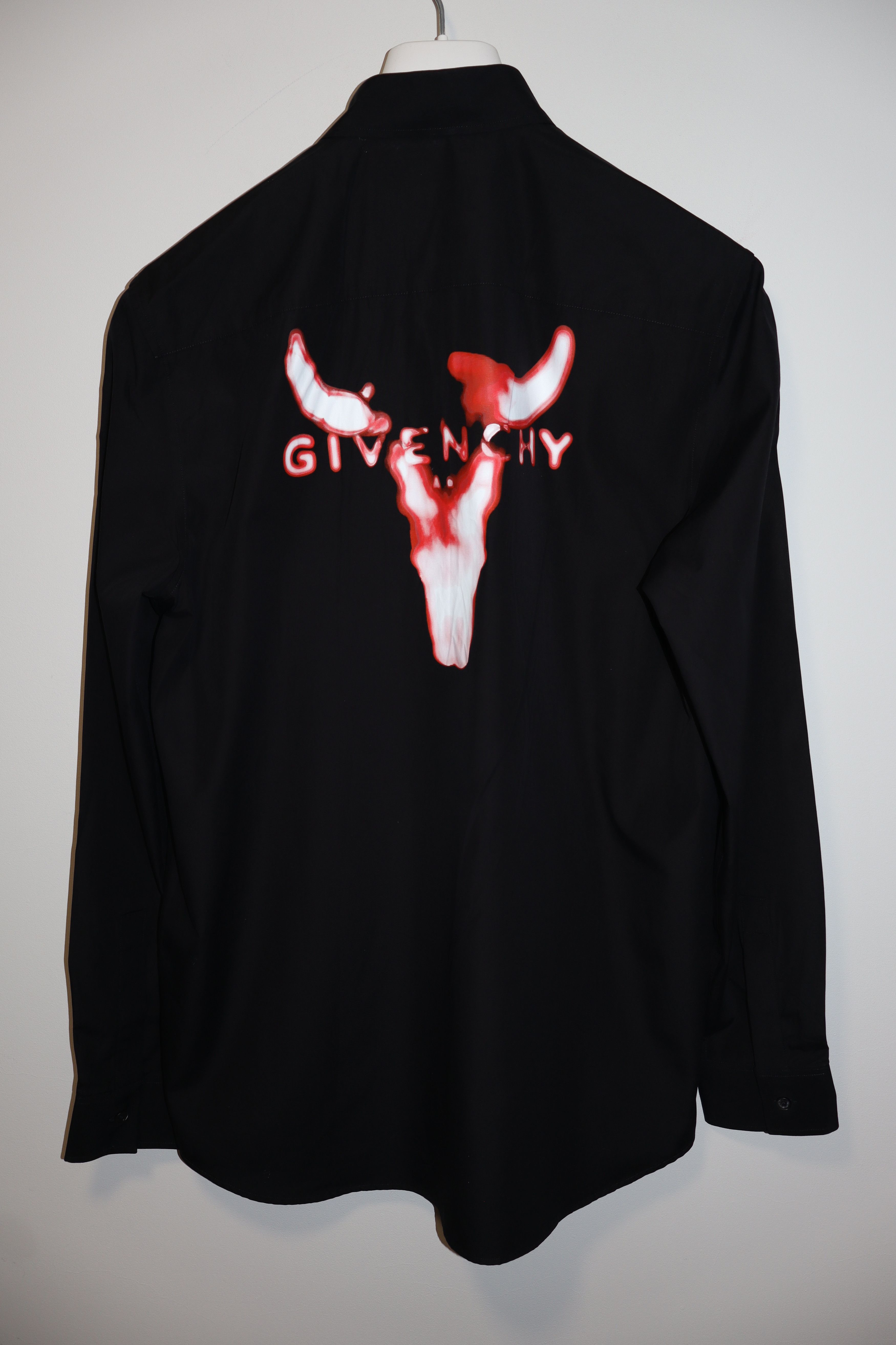 Givenchy bull shirt best sale