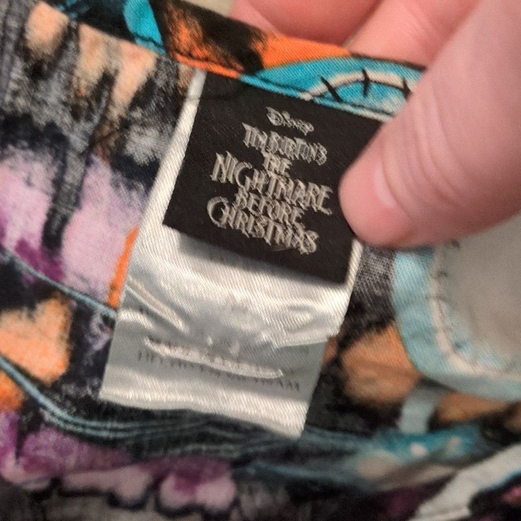 Disney Disney Nightmare Before Christmas Scrub Top Size Medium Size M / US 6-8 / IT 42-44 - 2 Thumbnail