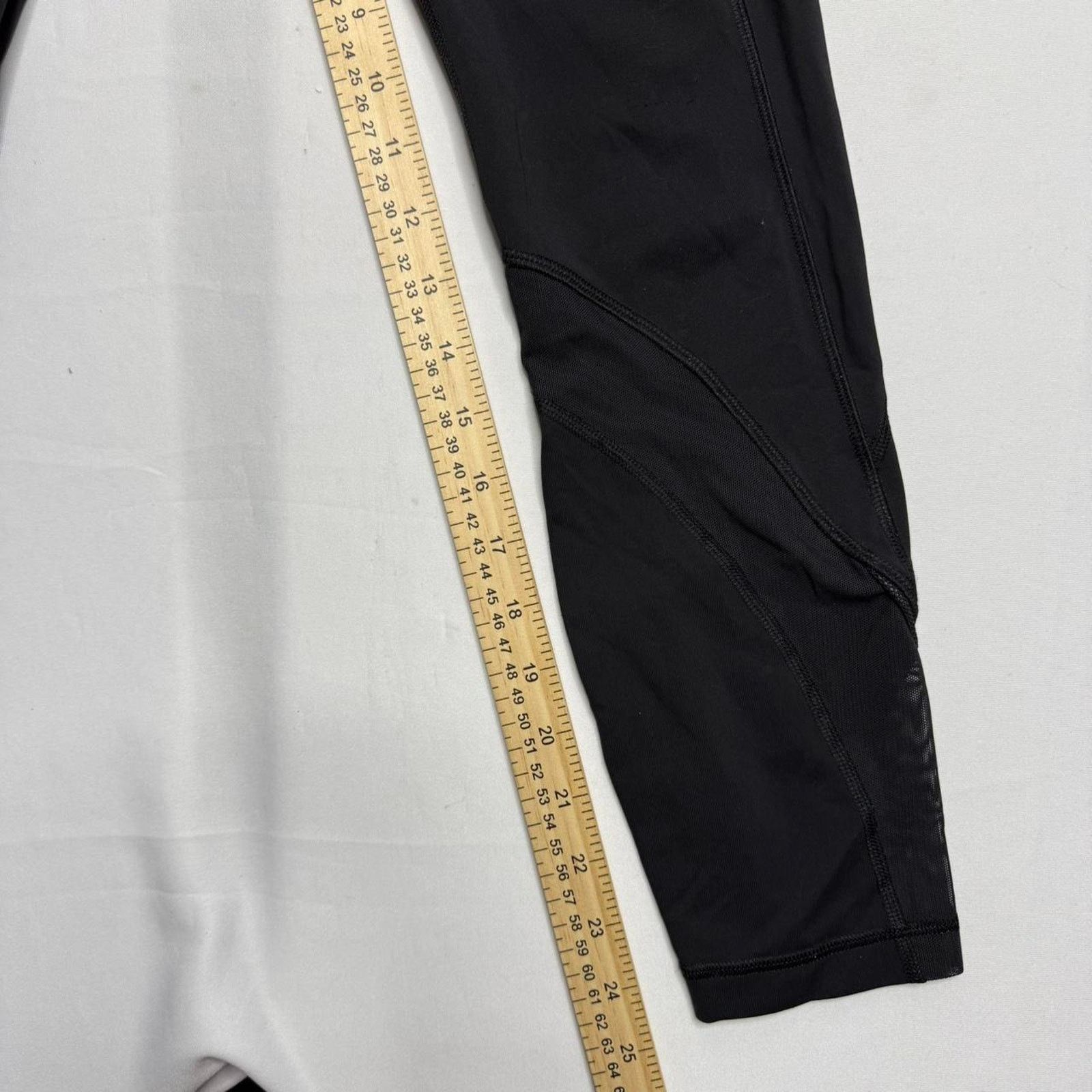 Lululemon These are Lululemon Size 4 black full-length leggings Size 27" / US 4 / IT 40 - 5 Thumbnail