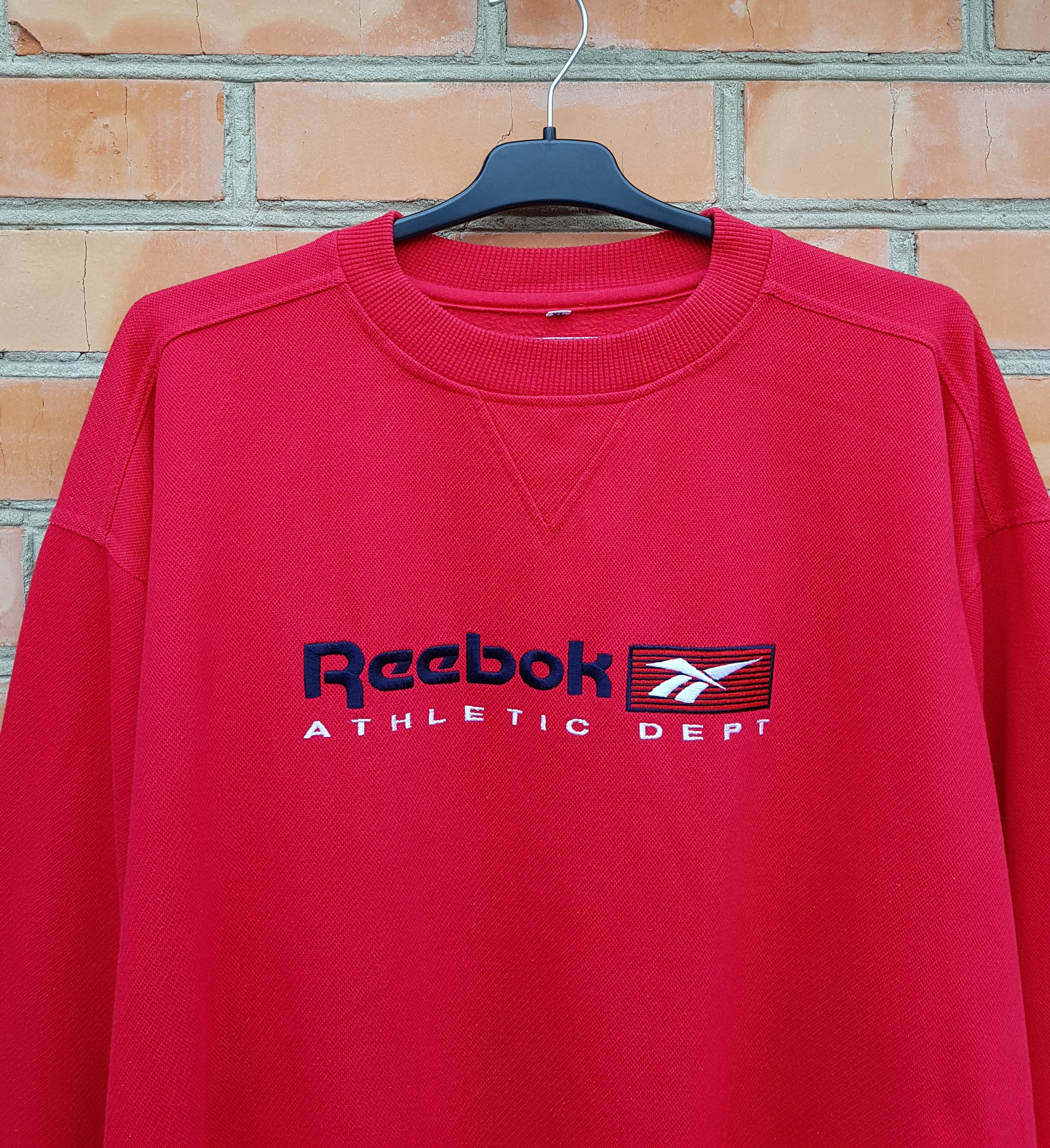 Reebok Vintage Reebok 90s Sweatshirt Pullover Center Logo y2k sz XL Size US XL / EU 56 / 4 - 2 Thumbnail