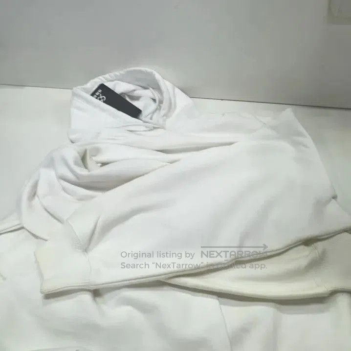 Balenciaga Balenciaga White Hoodie with Back Logo. Size US S / EU 44-46 / 1 - 6 Thumbnail