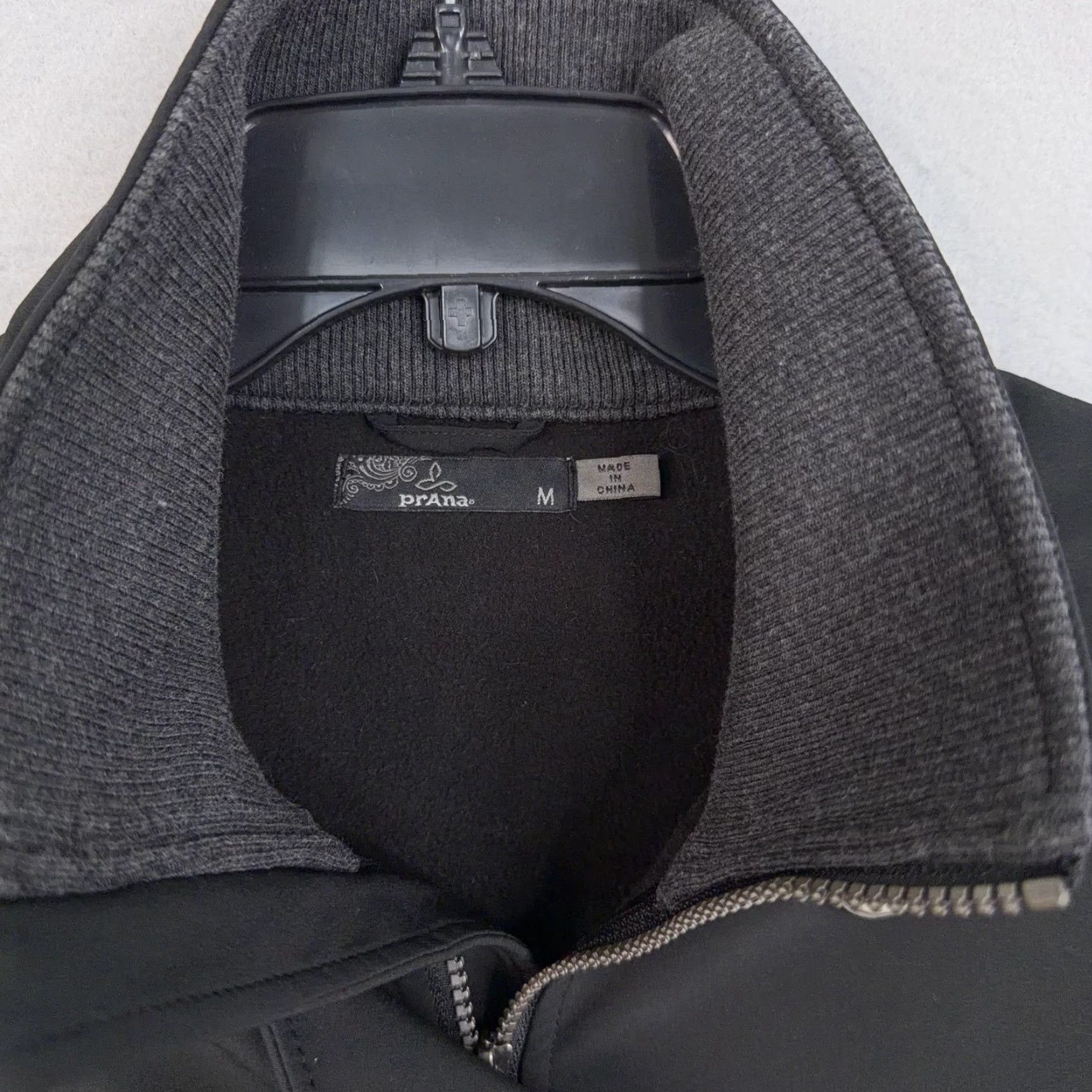 Prana VINTAGE PrAna Jacket Womens Medium Black Softshell Asymmetrical Button Zip Pockets Coat Size M / US 6-8 / IT 42-44 - 4 Thumbnail