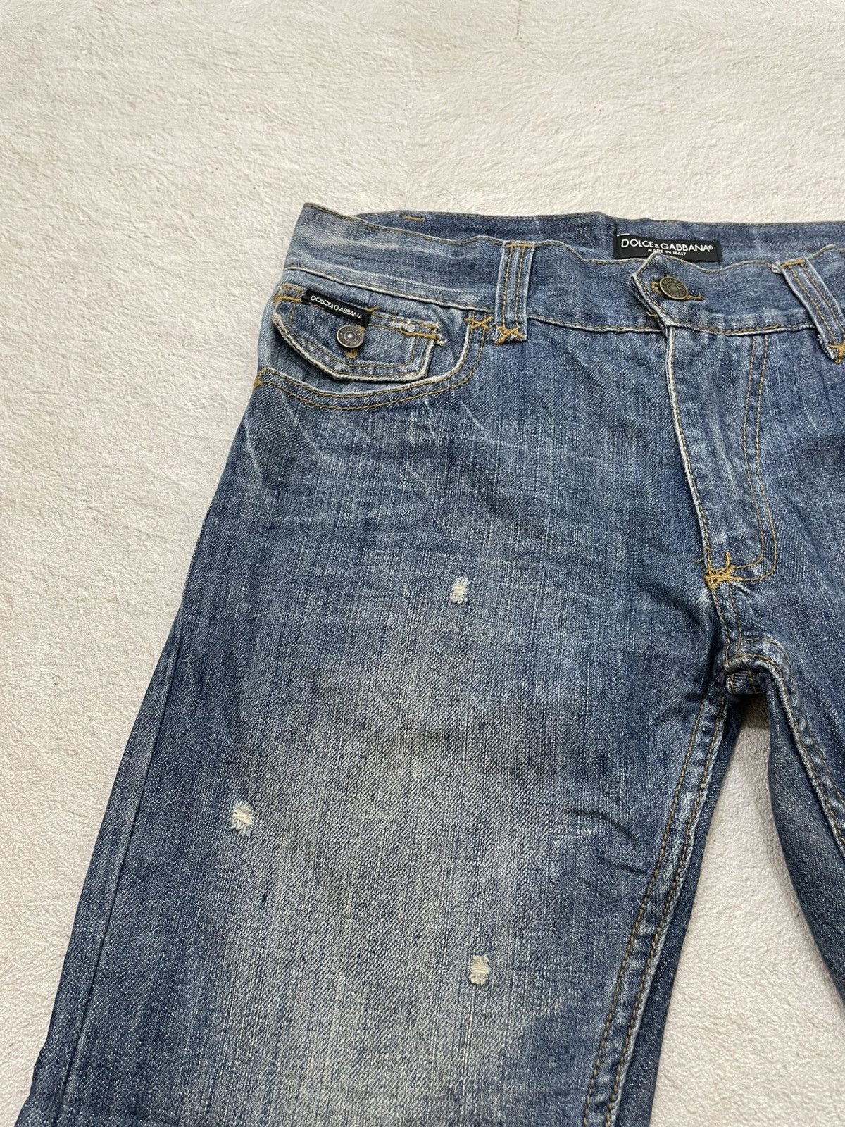 Dolce & Gabbana 2000s Dolce & Gabbana Distressed Denim Shorts Raw Hem Size US 33 - 3 Thumbnail