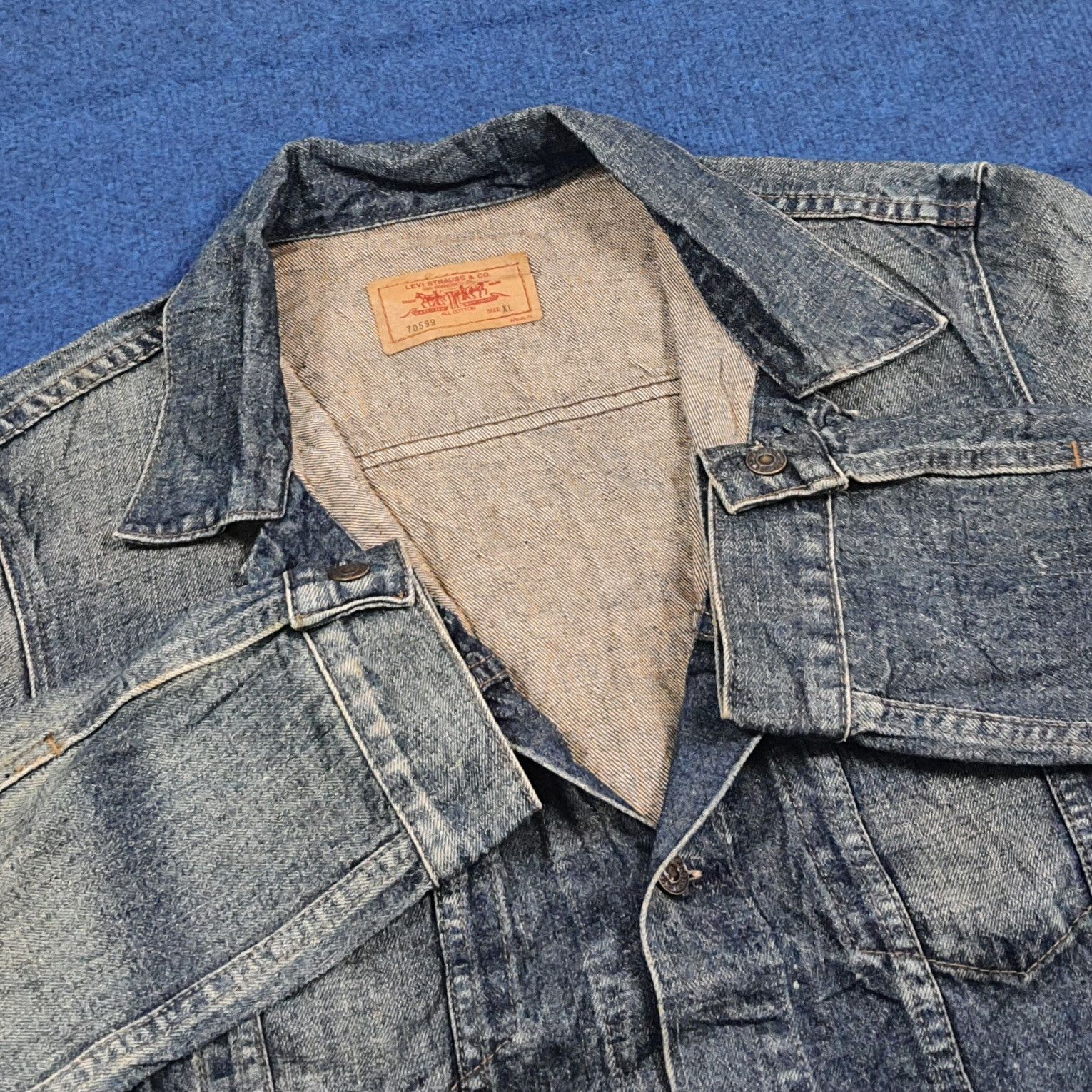 Levi's Vintage Levi’s 70599 Denim Faded Blue Trucker Jacket C302N21 Size US M / EU 48-50 / 2 - 5 Thumbnail