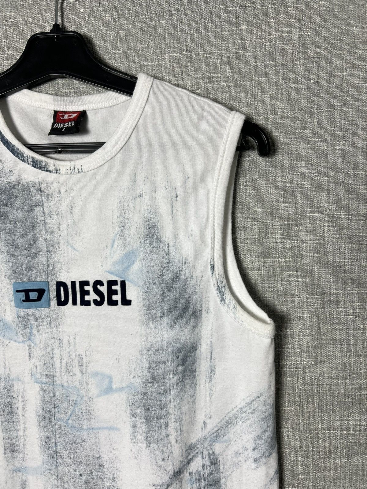 Diesel Diesel Sleeveless Abstract Distressed Print Center Logo Tank Size US S / EU 44-46 / 1 - 5 Thumbnail