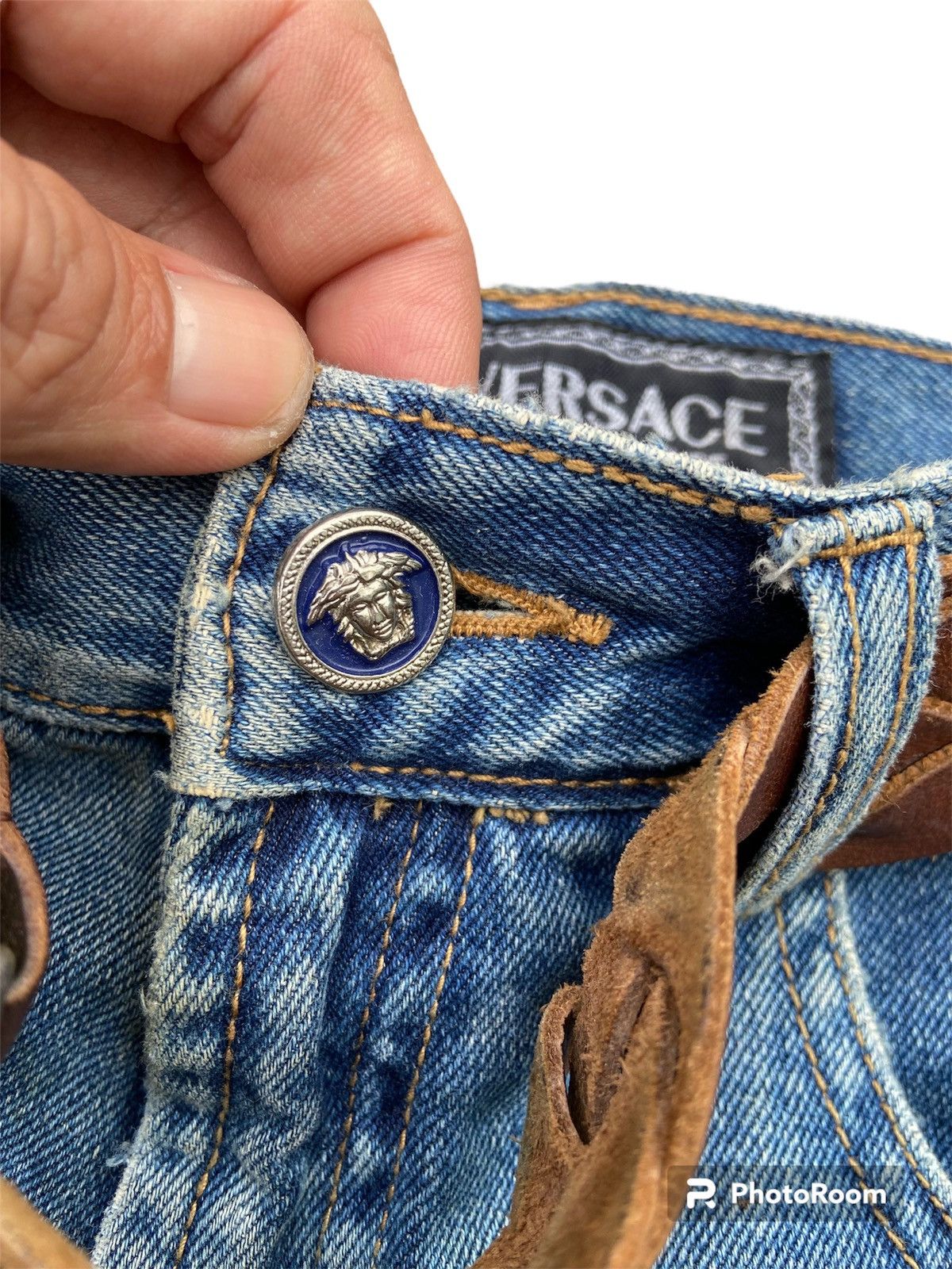 Versace × Versace Jeans Couture × Vintage VERSACE PATCH LOGO HIGH WAIST DENIM + BELT LEATHER Size US 26 / EU 42 - 6 Thumbnail
