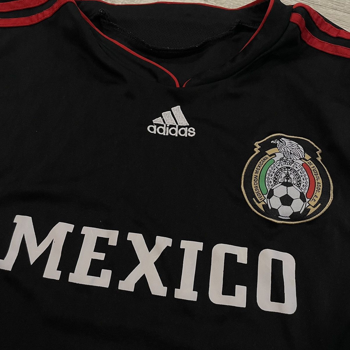 Vintage Vintage 90s Mexico ADIDAS shir tee jersey mexicana Size US S / EU 44-46 / 1 - 2 Thumbnail