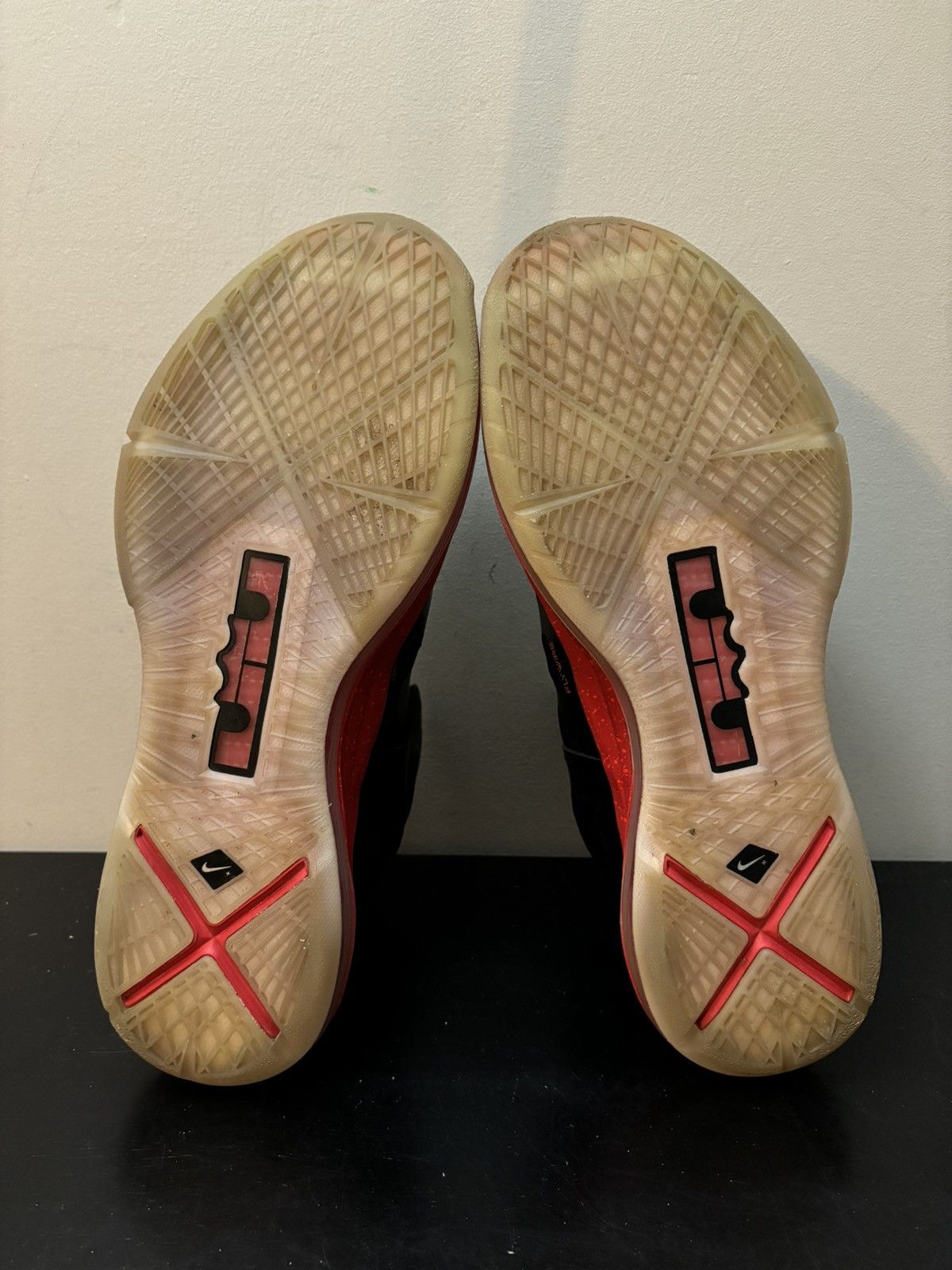 Nike Nike Lebron 10+ Pressure Red Size US 14 / EU 47 - 6 Thumbnail