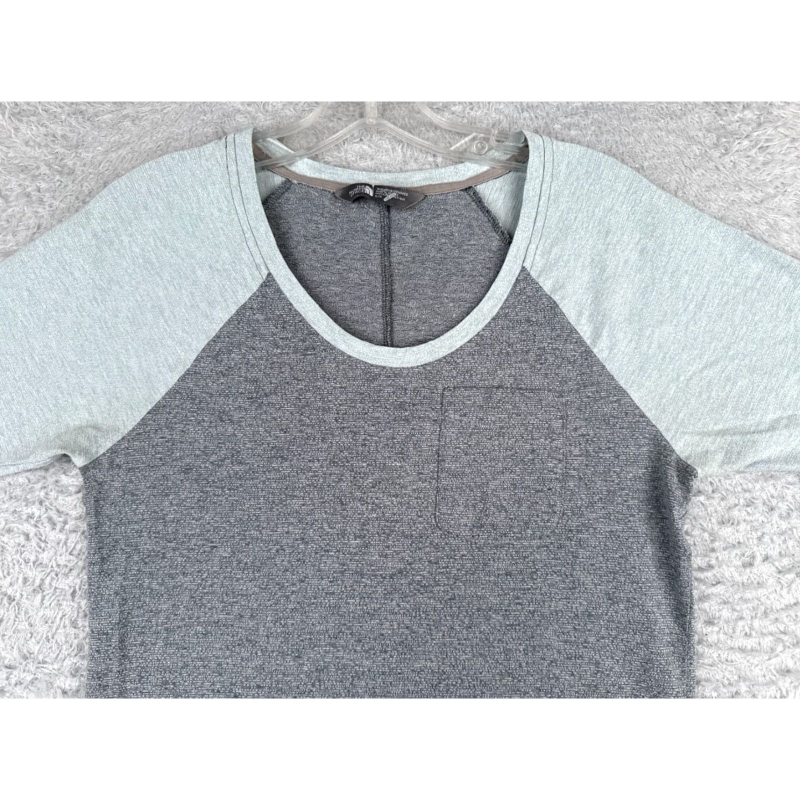 The North Face The North Face Shirt Women S Gray Blue Short Sleeve Raglan Pocket Crew Neck Pullover Casual Travel All Seasons breathable Size S / US 4 / IT 40 - 4 Thumbnail