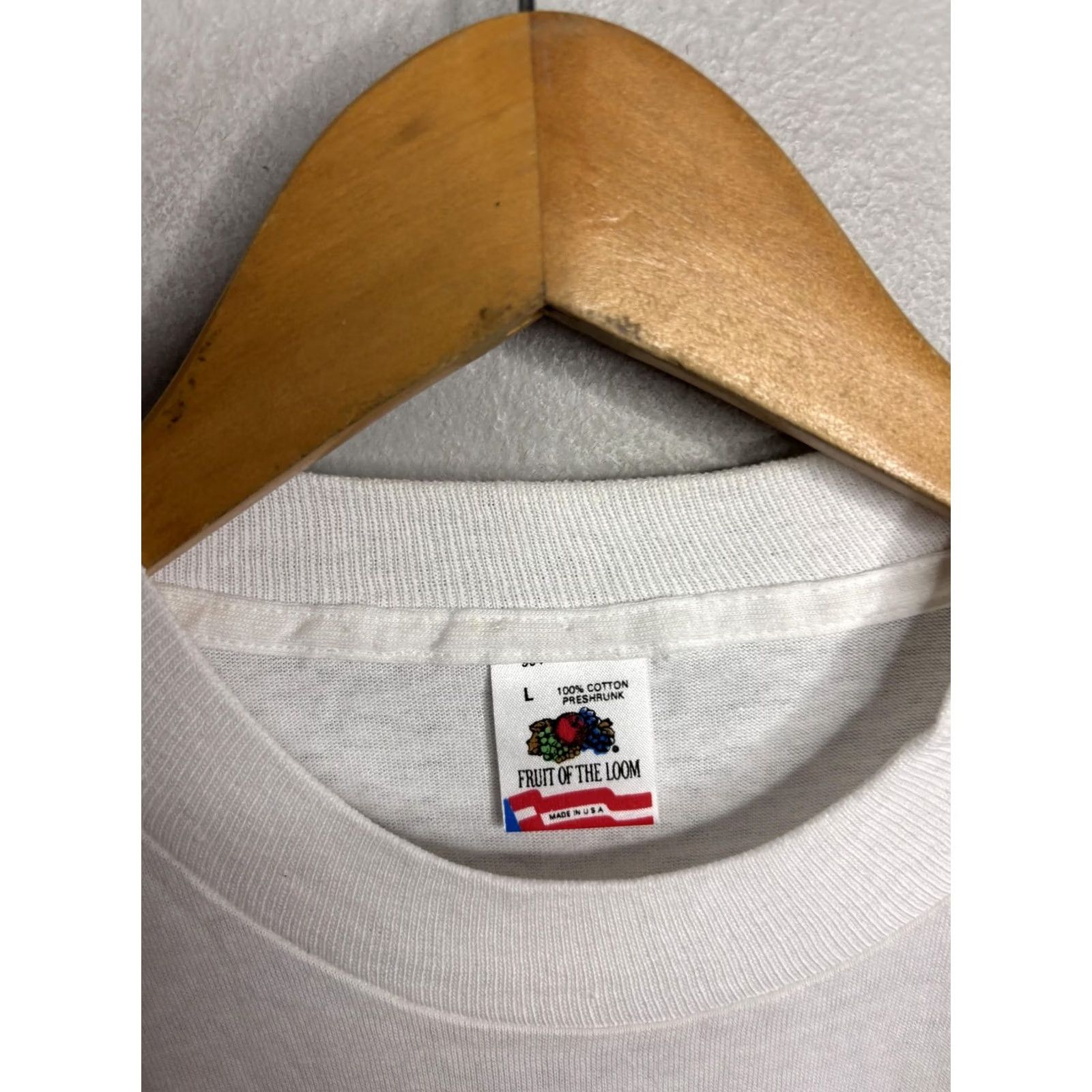 Fruit Of The Loom Vintage Fruit of the Loom Eastern Airlines Shirt Mens Large White Graphic Tee USA 90s Size US L / EU 52-54 / 3 - 3 Thumbnail