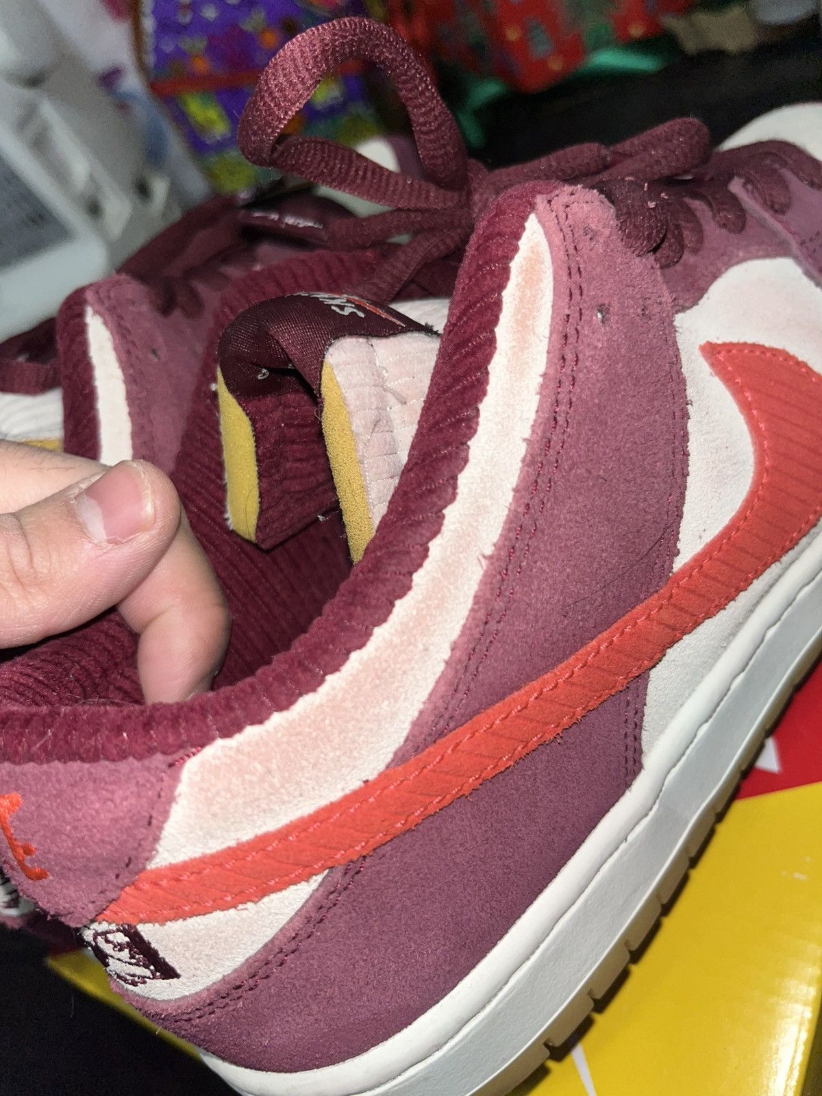 Nike SB Nike sb dunk low “skate like a girl” Size US 8.5 / EU 41-42 - 7 Thumbnail