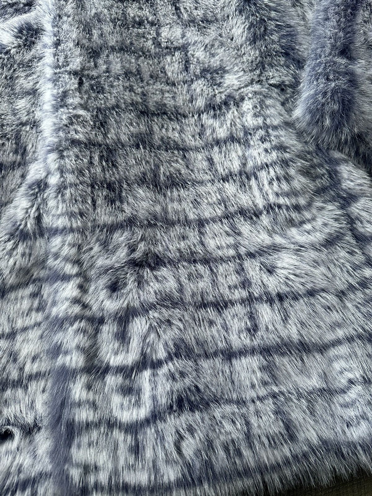 Supreme Supreme Faux Fur Hooded Coat Size US L / EU 52-54 / 3 - 2 Thumbnail