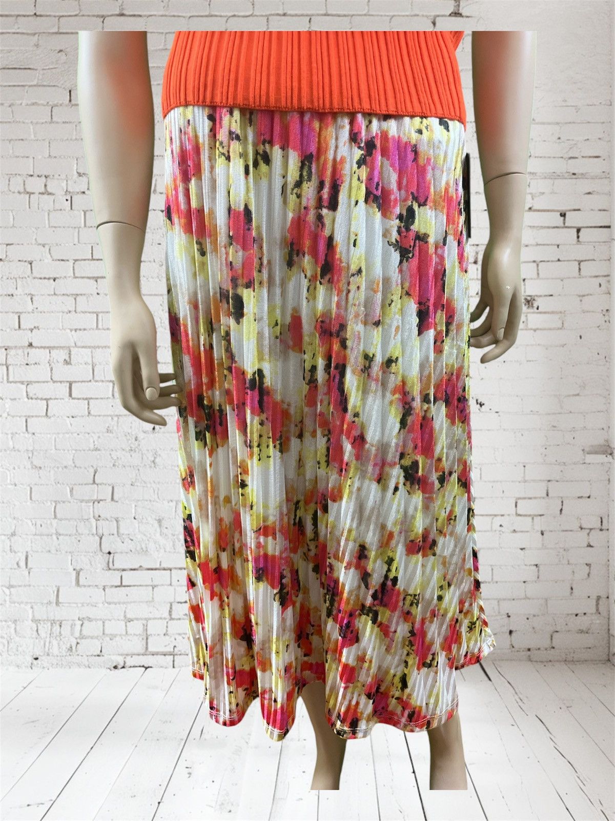 DKNY DKNY Women’s Hacci Pleated Midi Skirt Size 30" / US 8 / IT 44 - 1 Thumbnail
