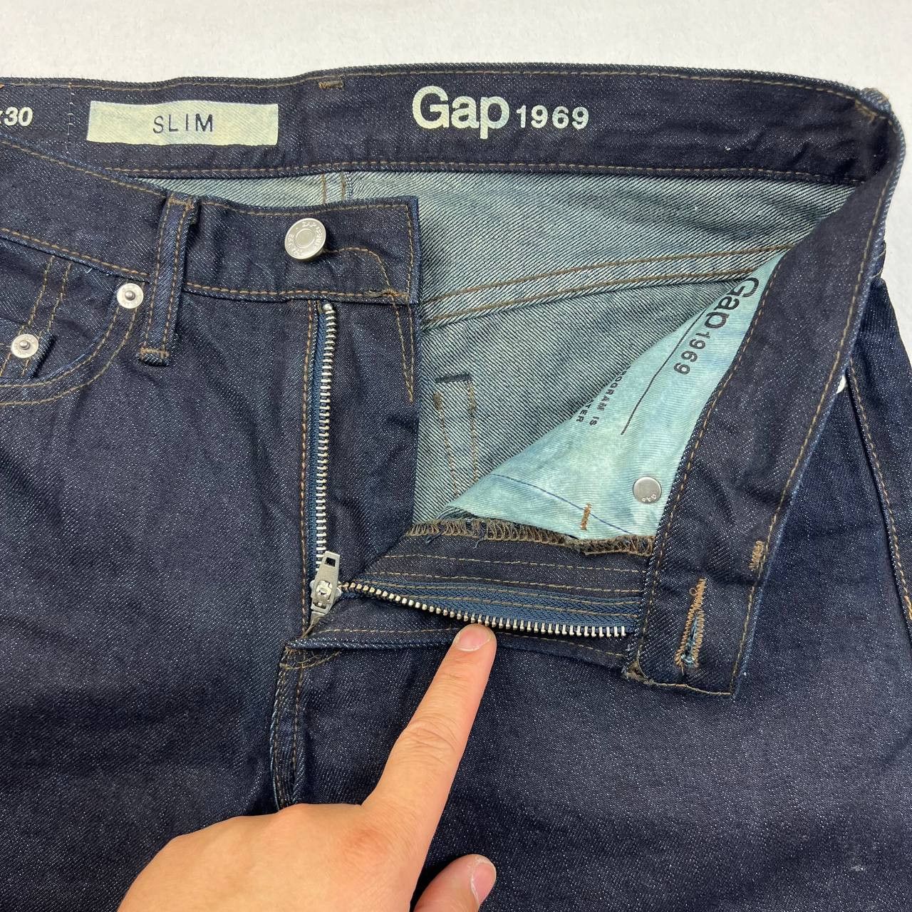 Gap Gap 1969 Jeans Men 28 x30 Black Denim Pants Slim Fit Size US 28 / EU 44 - 9 Thumbnail