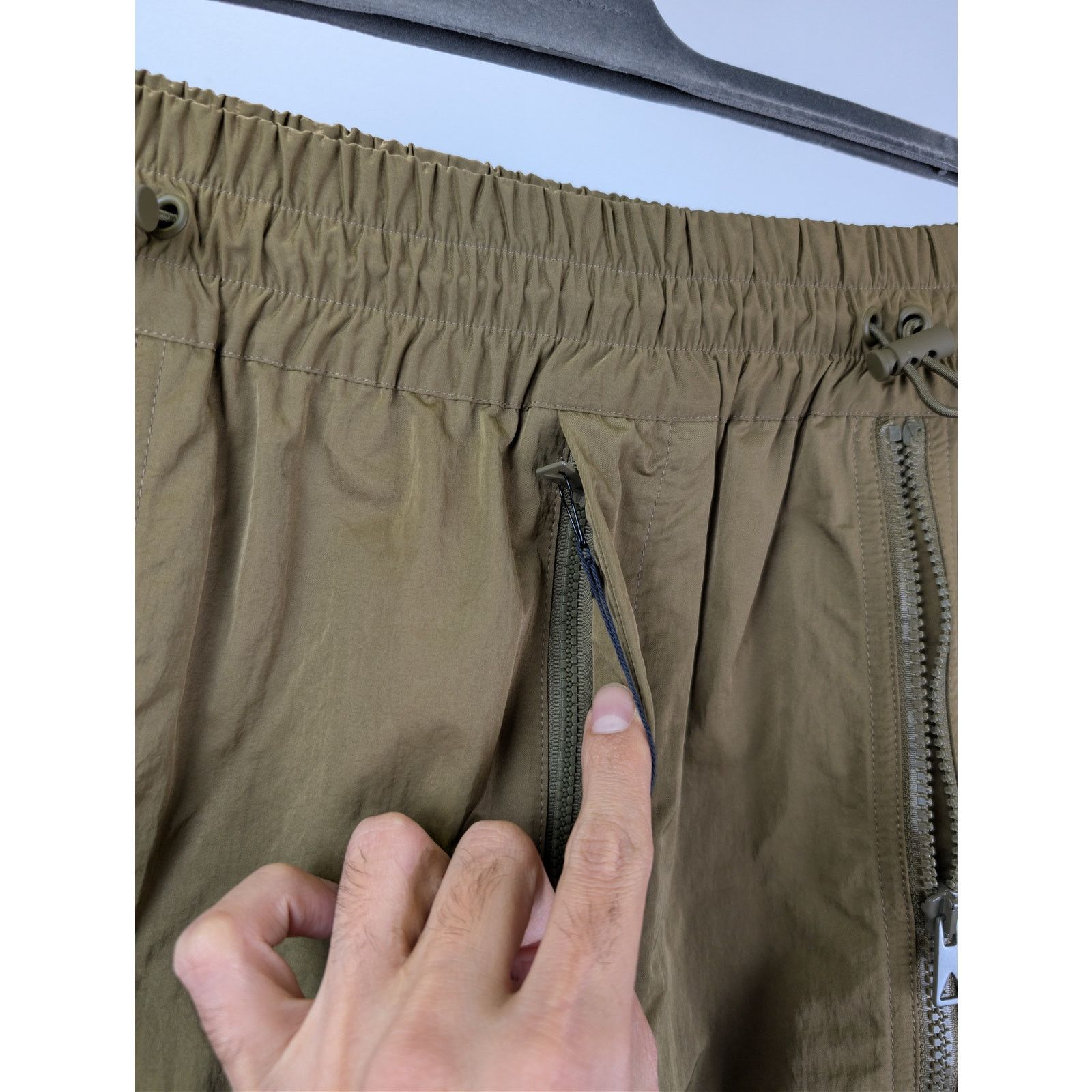 Bottega Veneta o1rshd1 Tech Nylon Trousers / Sweatpants / Joggers in Liana Size US 34 / EU 50 - 7 Thumbnail