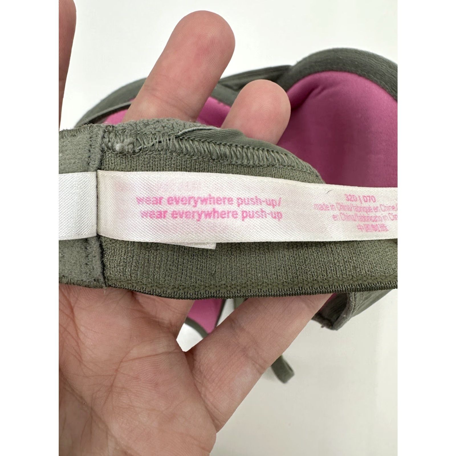 Pinko PINK Bra 32D Womens Wear Everywhere Push Up Green Logo Band Adjustable Size ONE SIZE - 5 Thumbnail