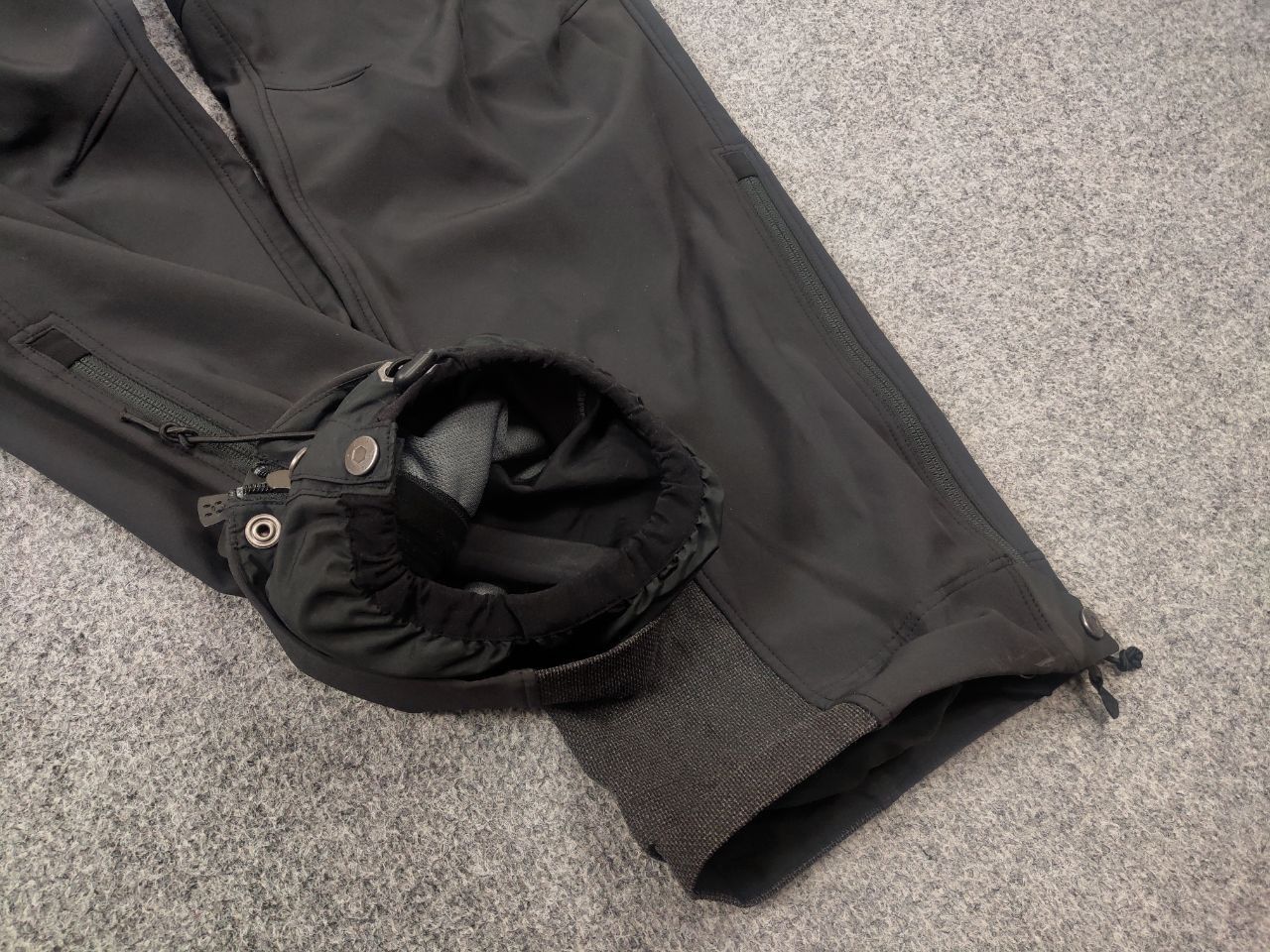 Haglofs Haglofs Pro Shell Black Zip Ski pants with suspenders Size US 36 / EU 52 - 9 Thumbnail