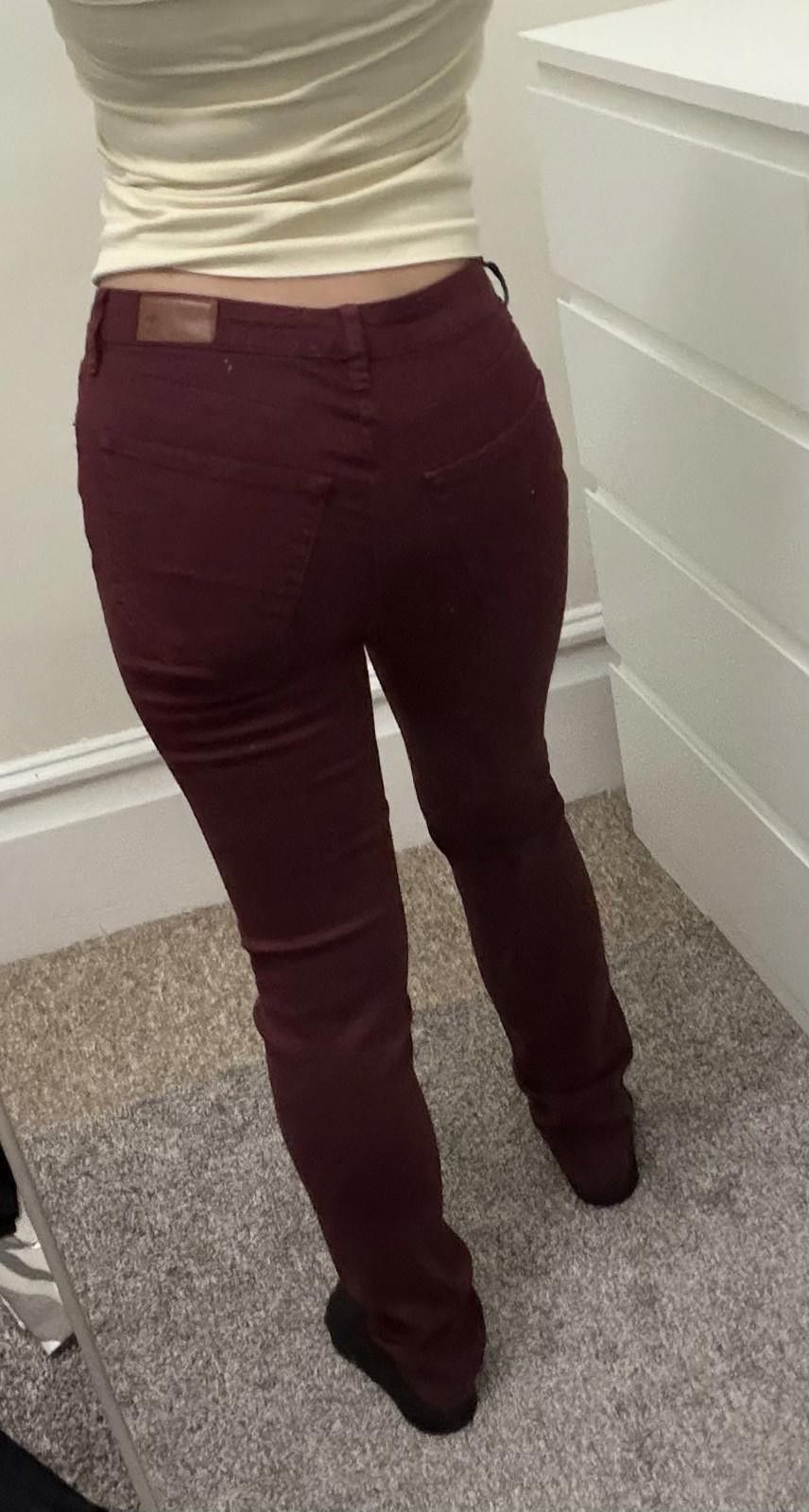 Lands' End LANDS END Mid Rise Slim Jean in Burgundy (US 4) Size 27" / US 4 / IT 40 - 1 Thumbnail