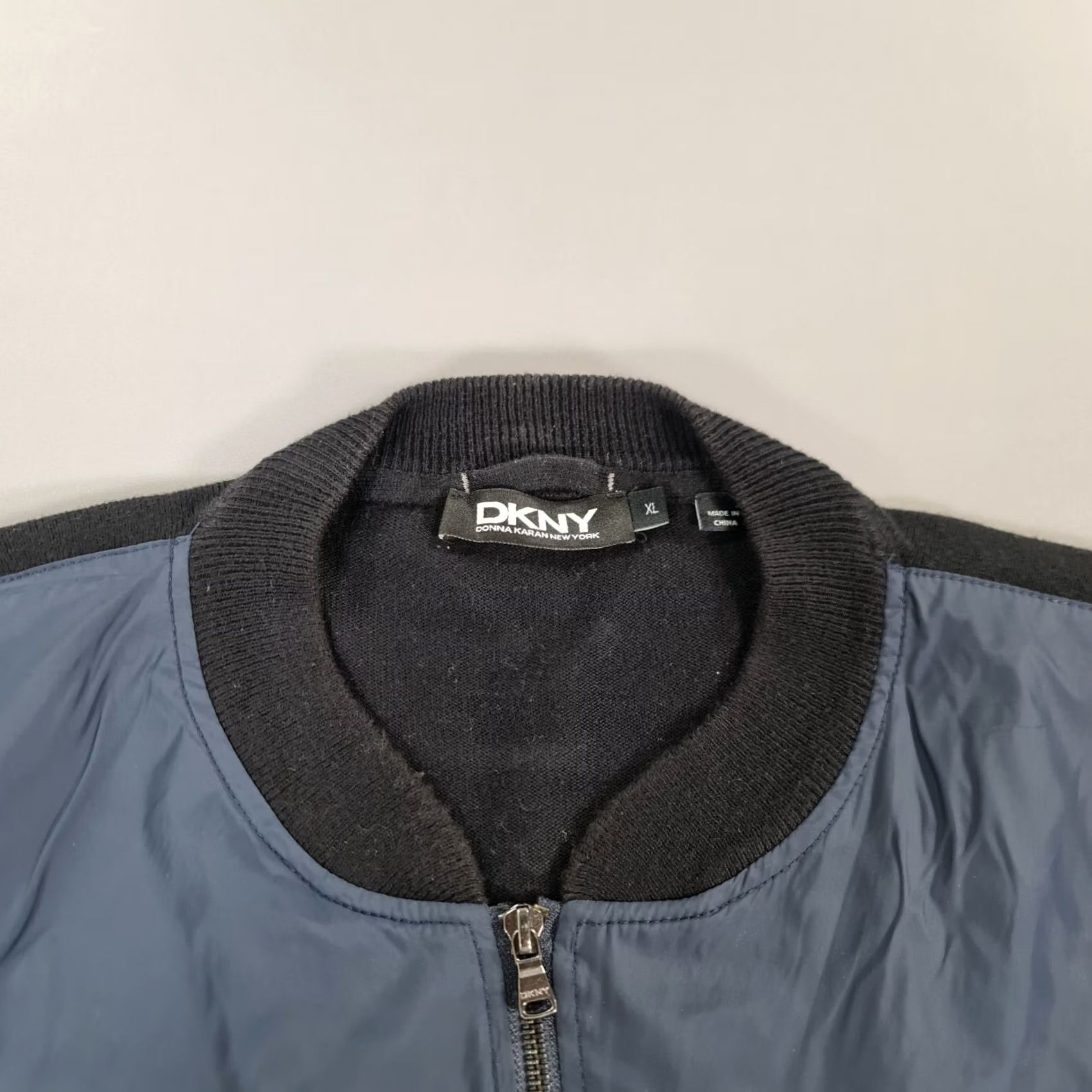 DKNY DKNY Mens Jacket Blue Black XL Bomber Full Zip Lightweight Cotton Nylon Pockets Size US XL / EU 56 / 4 - 2 Thumbnail