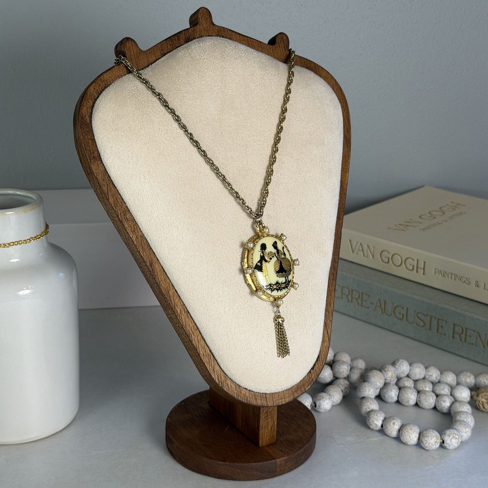 Other 1970s Victorian-Style Lovebirds Porcelain Photo Locket 17" Size ONE SIZE - 2 Thumbnail