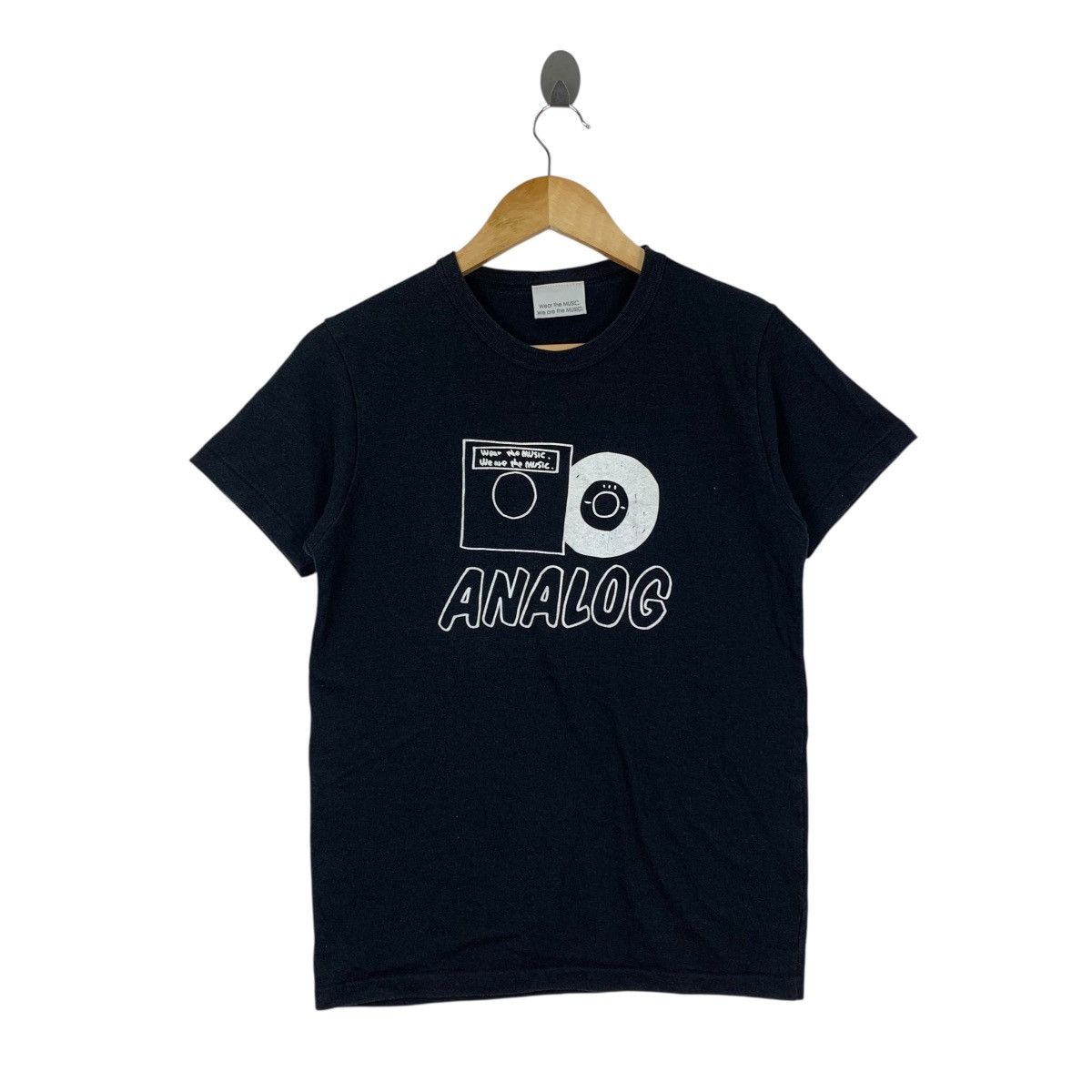 Vintage Vintage TOWER RECORDS ANALOG No Music No Life Wear The Shirt Size US S / EU 44-46 / 1 - 1 Thumbnail
