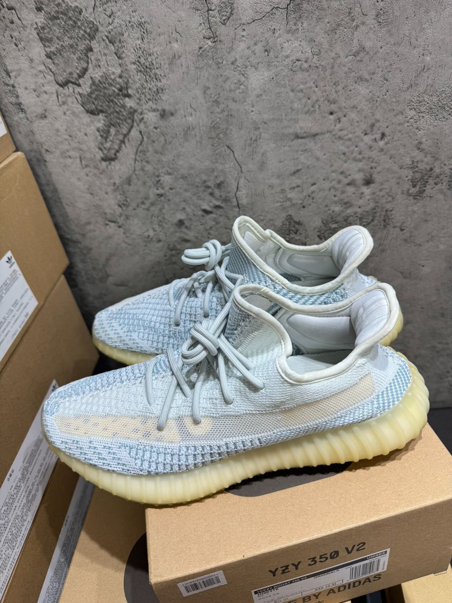 Adidas Adidas YEEZY350 White Lowtop Sneakers 9 Men Size US 9 / EU 42 - 1 Thumbnail