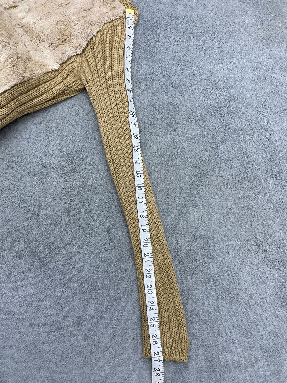Burberry (N) BURBERRY CARDIGAN KNIT FUR Size M / US 6-8 / IT 42-44 - 18 Thumbnail