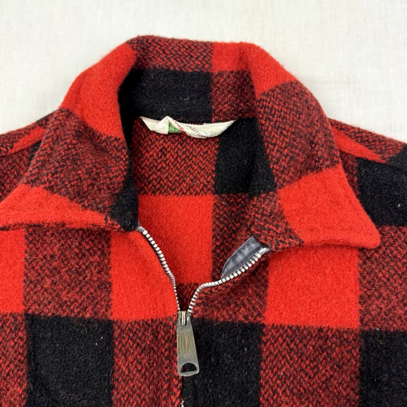 Vintage VINTAGE Foremost Penneys Wool Jacket Shirt Jacket Adult Medium Red Buffalo Plaid 60s Mens Size US M / EU 48-50 / 2 - 5 Thumbnail