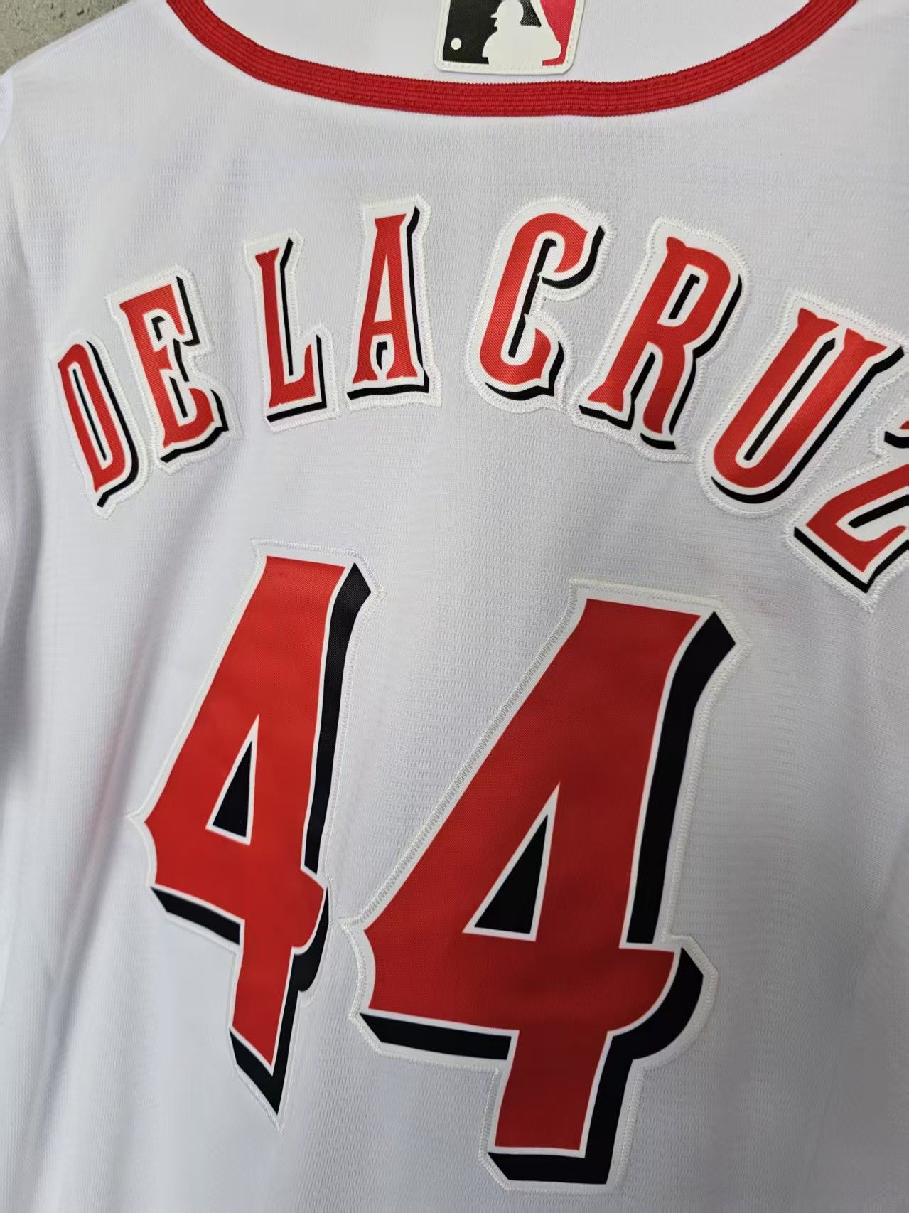 MLB Cincinnati Reds #44 DE LA CRUZ Jersey XL Size US XL / EU 56 / 4 - 3 Thumbnail