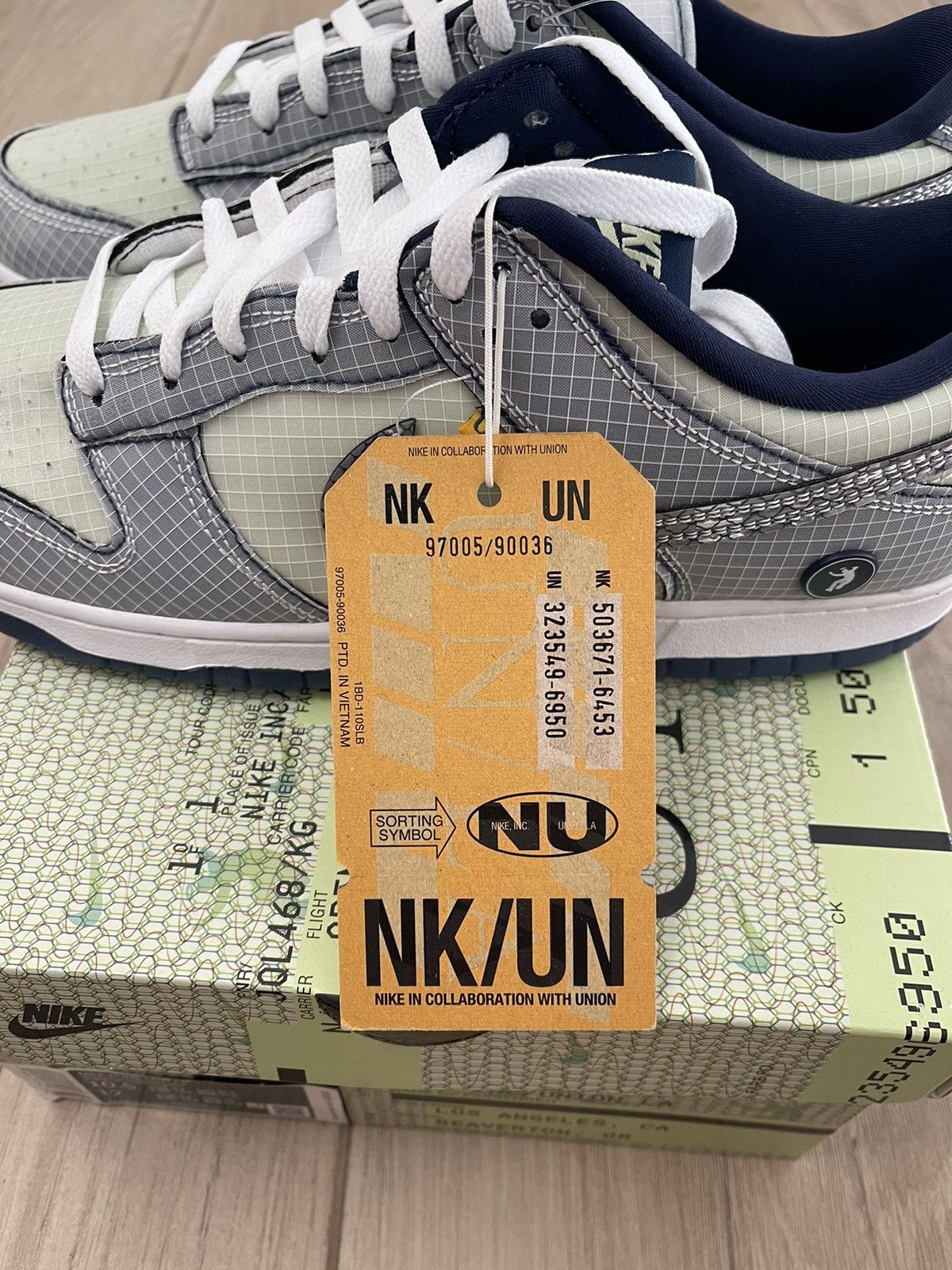 Nike Union LA Dunk Low Passport Pack Pistachio 2022 Size US 10.5 / EU 43-44 - 4 Thumbnail
