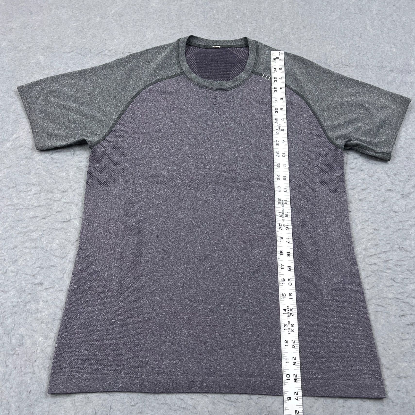 Lululemon Lululemon Metal Vent Breathe Short Sleeve Shirt M Gray Silverescent M3AKTS* Mens T-Shirt Athletic Casual Short Sleeve Shirt Medium Gray/Silverescent Size US M / EU 48-50 / 2 - 6 Thumbnail