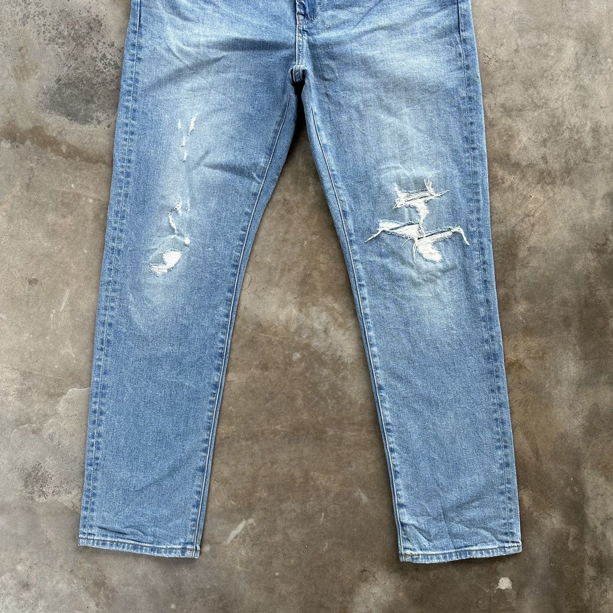 Japanese Brand Vintage Japanese Distressed Faded Denim Jean Pant W34 Size US 34 / EU 50 - 2 Thumbnail