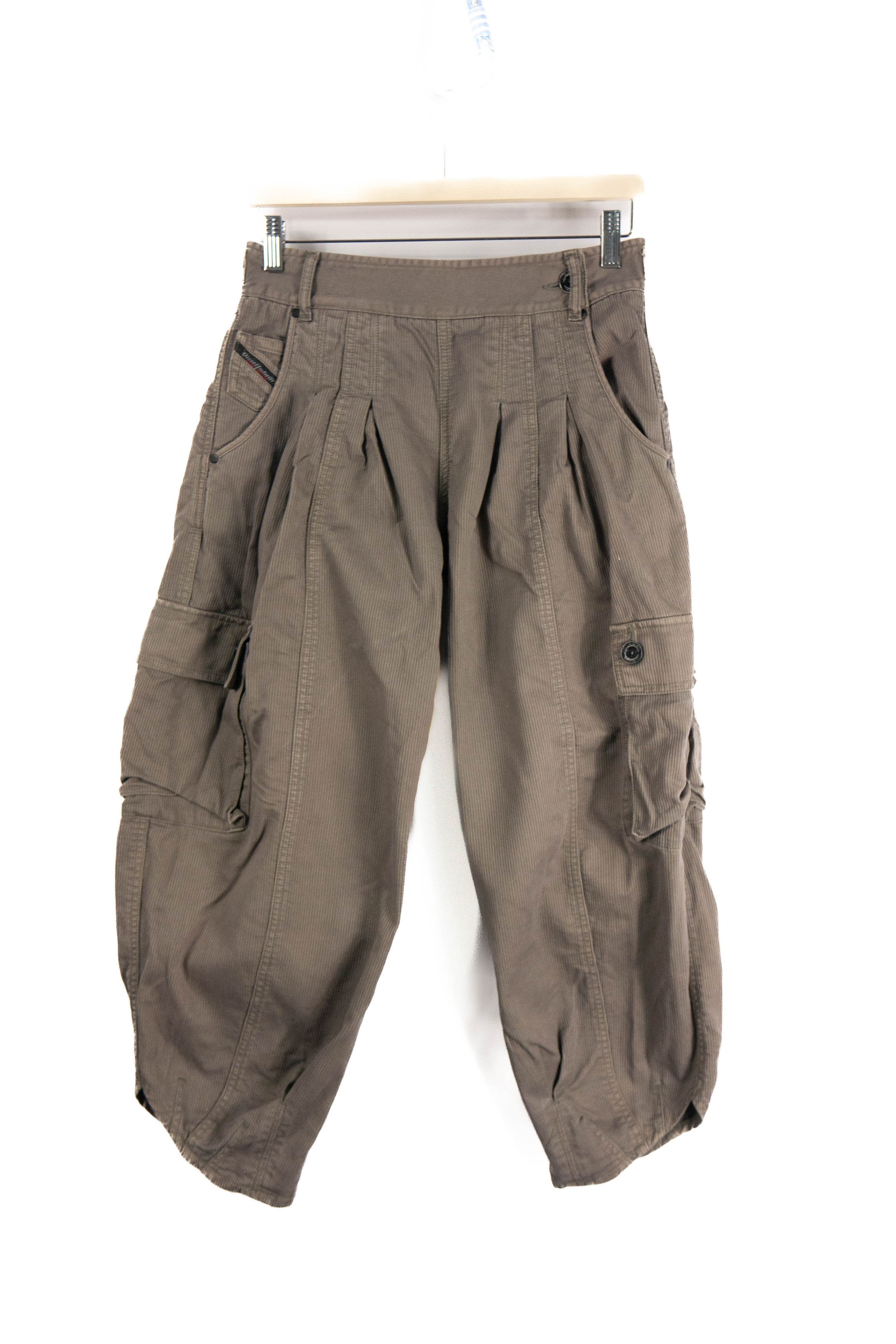 Diesel capri pants Y2K aesthetic corduroy streetwear