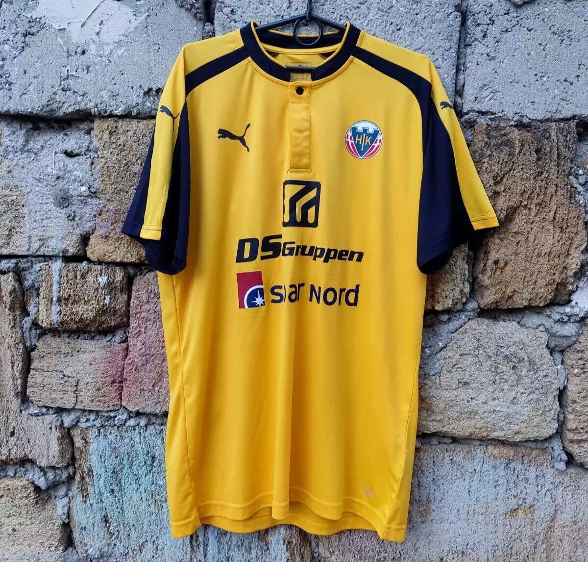 Puma FC Hobro IK Puma Football Home 2017/2018/2019 Jersey Size XL Size US XL / EU 56 / 4 - 1 Thumbnail
