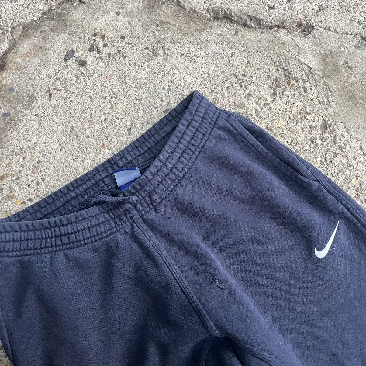 Nike × Vintage 90’s NIKE SWOOSH LOGO 2k RARE TRACK BAGGY PANTS Size US 30 / EU 46 - 4 Thumbnail