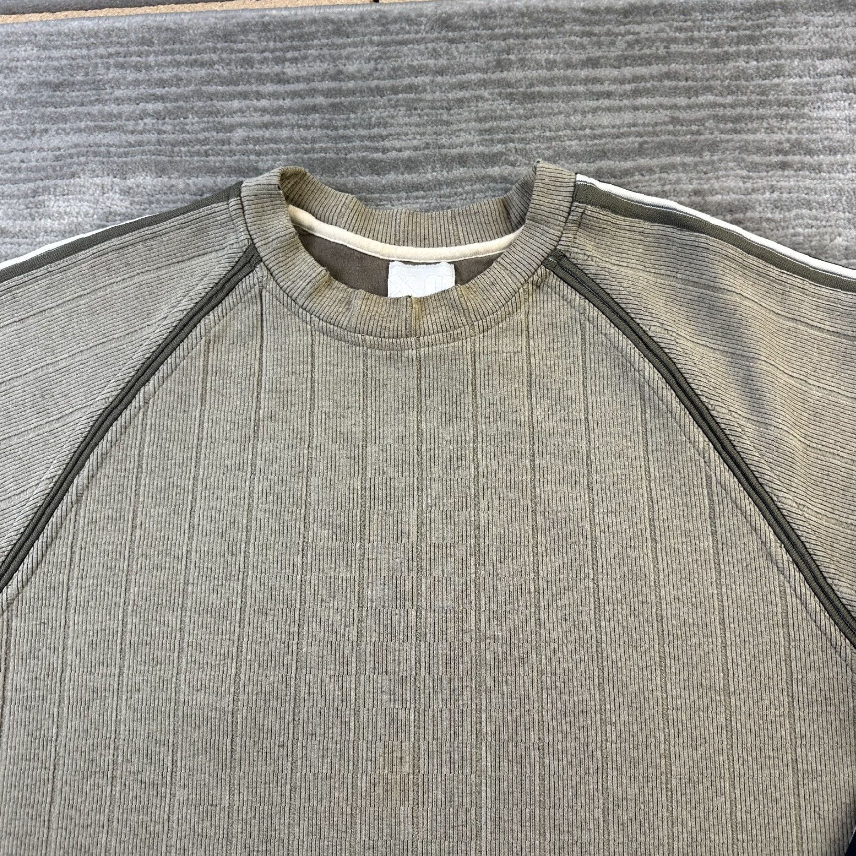 Vintage VINTAGE Xtreme Gear Sweater Mens Large Beige Tan Surfwear Skate Grunge Y2K Size US L / EU 52-54 / 3 - 4 Thumbnail