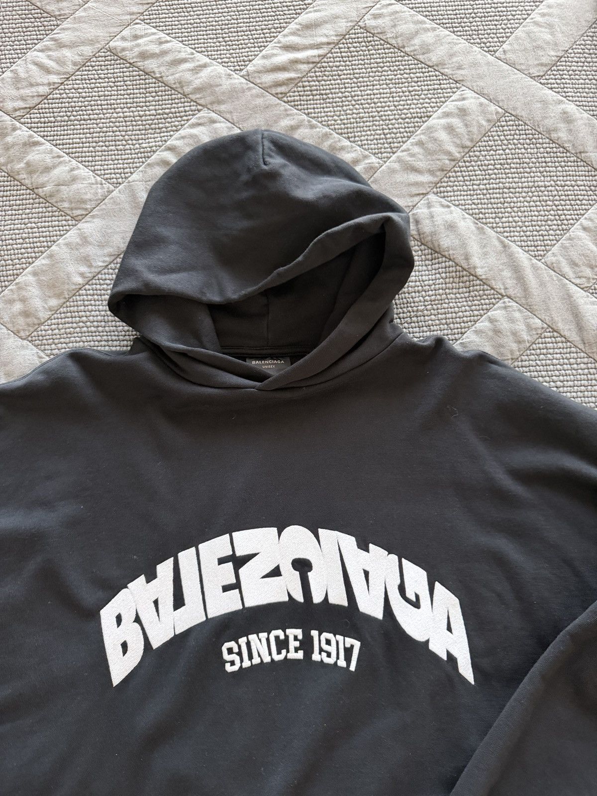 Balenciaga Balenciaga Reverse Logo Hoodie Size US M / EU 48-50 / 2 - 2 Thumbnail