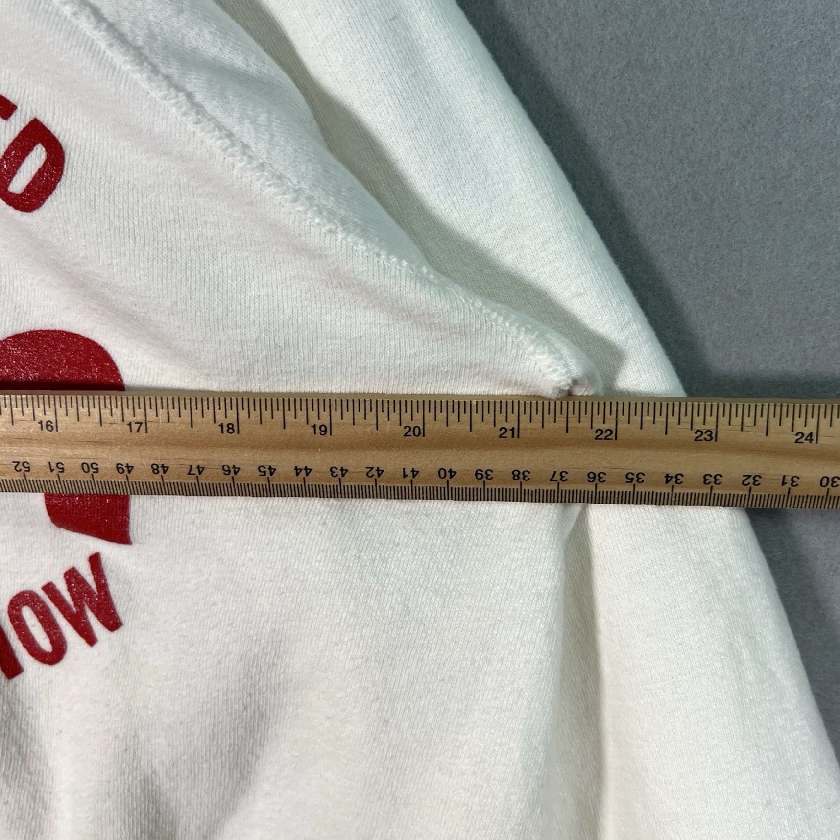 Vintage VINTAGE The Harry Becker Show Sweatshirt Shirt Men Small White Crewneck Sweatshirt Size US S / EU 44-46 / 1 - 2 Thumbnail
