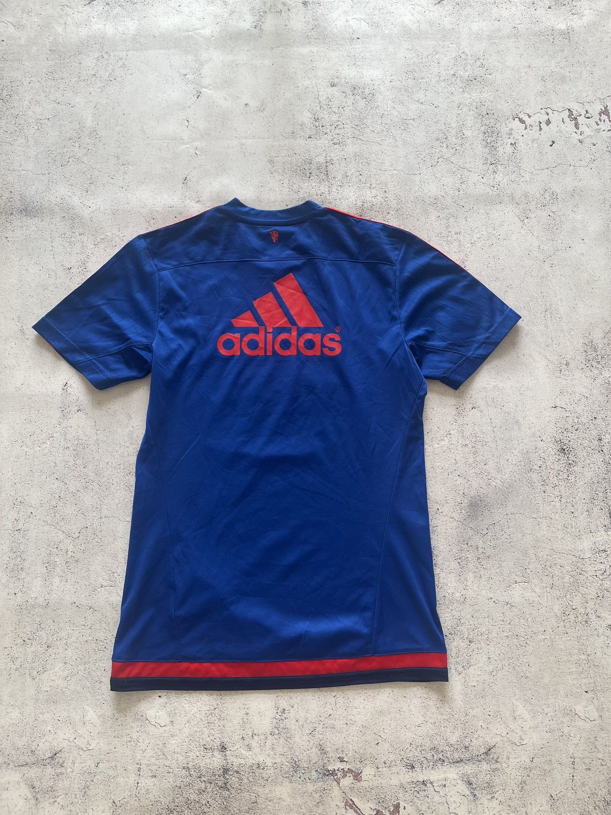 Adidas ADIDAS FC MANCHESTER UNITED 2015 TRAINING,SOCCER JERSEY Size US S / EU 44-46 / 1 - 6 Thumbnail