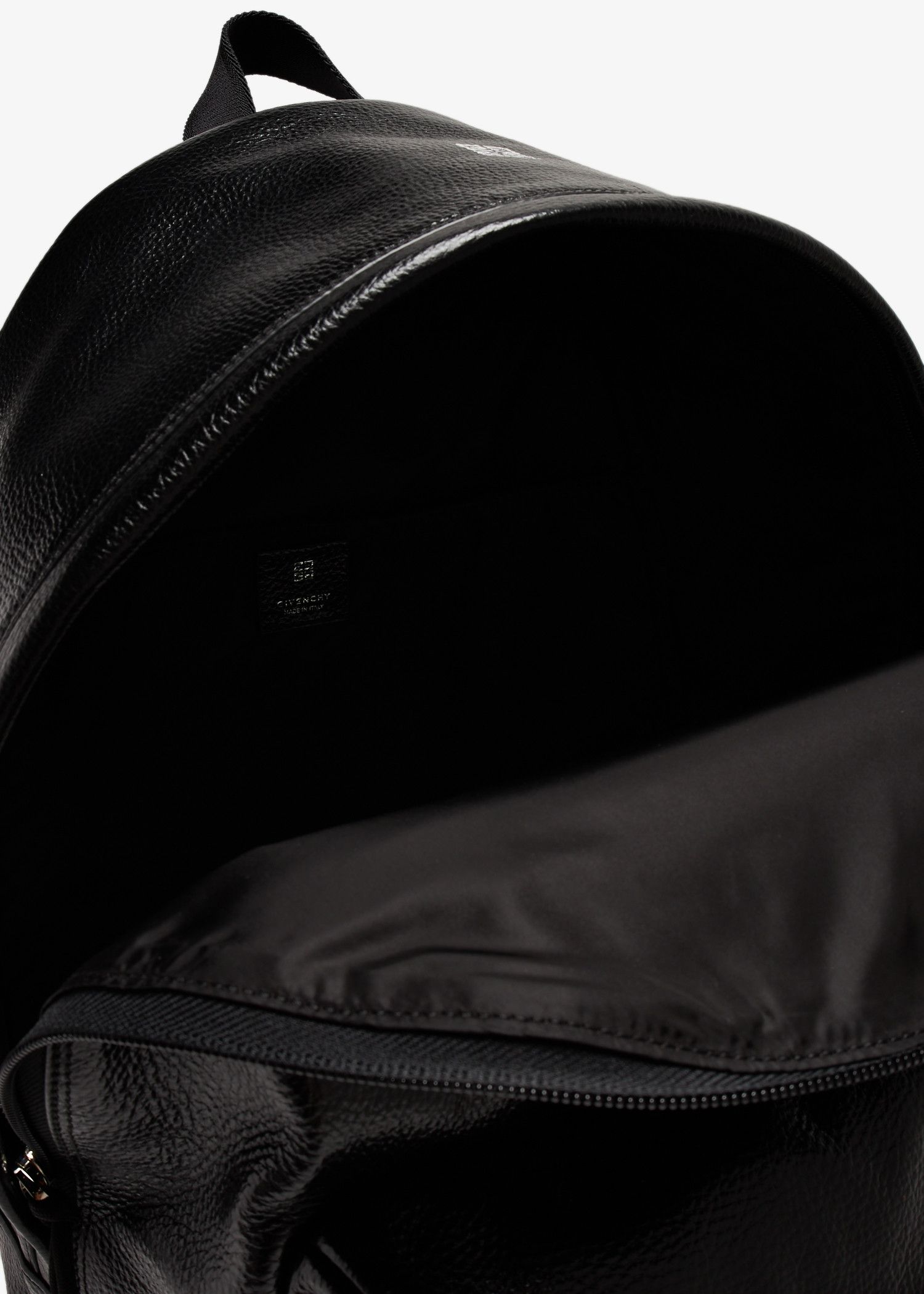 Givenchy o1srvl11e0325 Size: OS / Oversized Essential U Backpack Size ONE SIZE - 5 Thumbnail