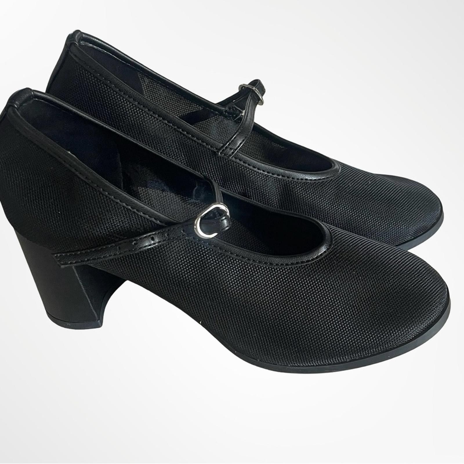 SCOOP Scoop Black Mary Jane Block Heel Pumps with Adjustable Strap Size US 7 / IT 37 - 1 Thumbnail