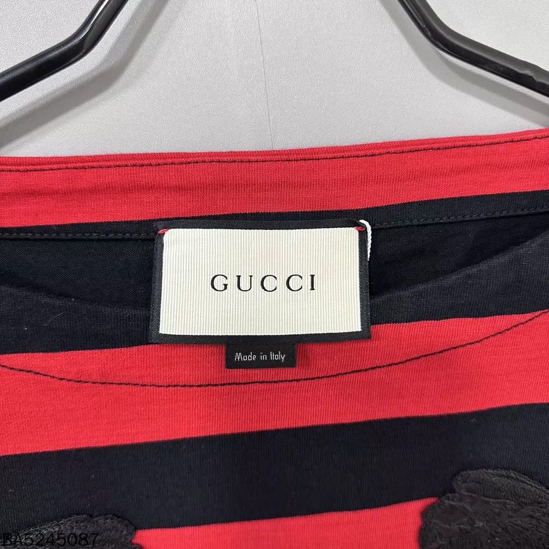 Gucci Gucci Red and black striped parrot embroidered long sleeves Size US M / EU 48-50 / 2 - 6 Thumbnail