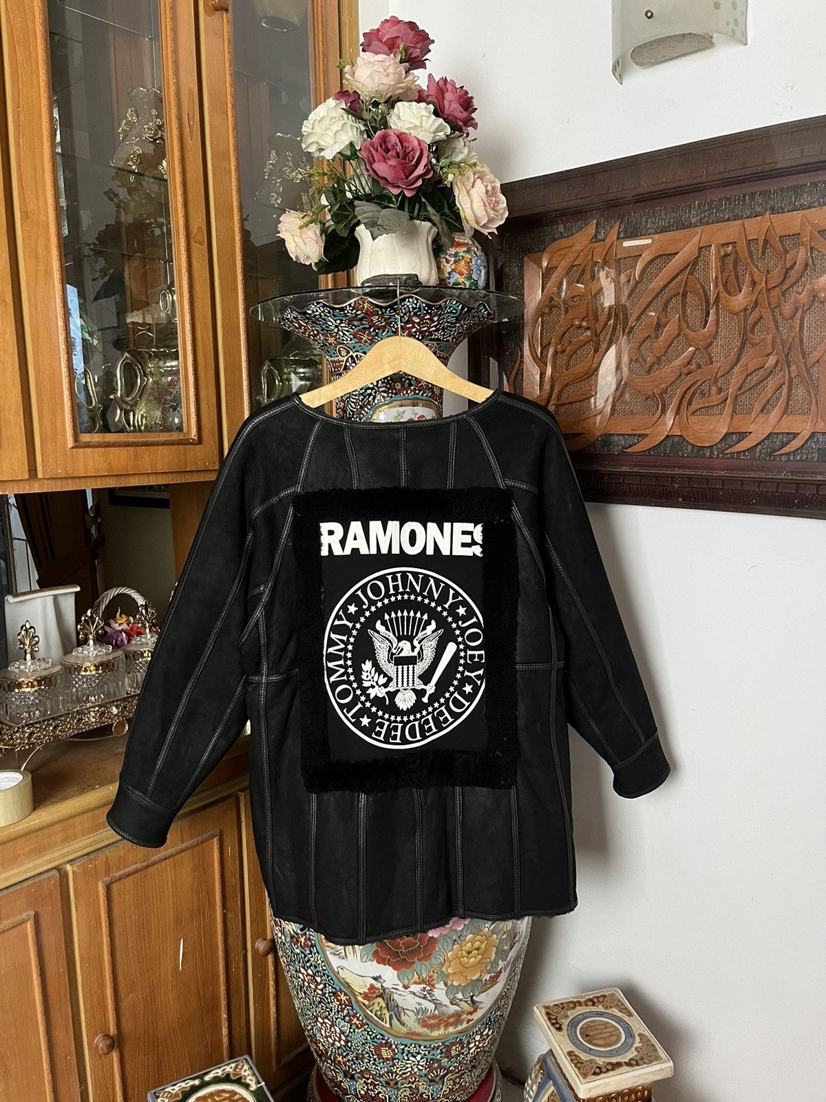 Genuine Leather 90’s Ramones Patchwork Suede Jacket Size US S / EU 44-46 / 1 - 1 Thumbnail