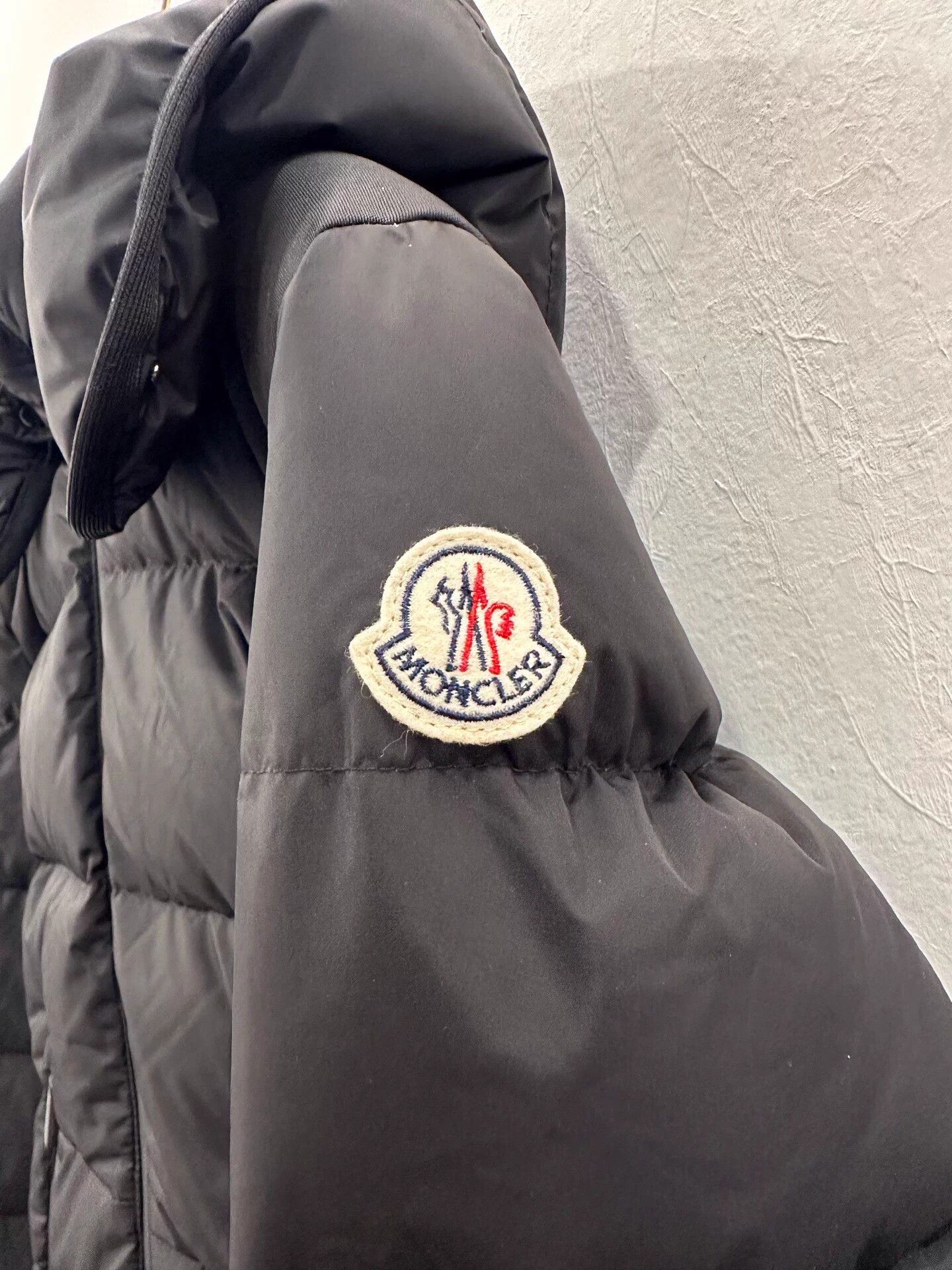 Moncler Moncler Donzenac Side Logo Down Jacket 12Y Black Size XXS / US 00 / IT 34 - 4 Thumbnail