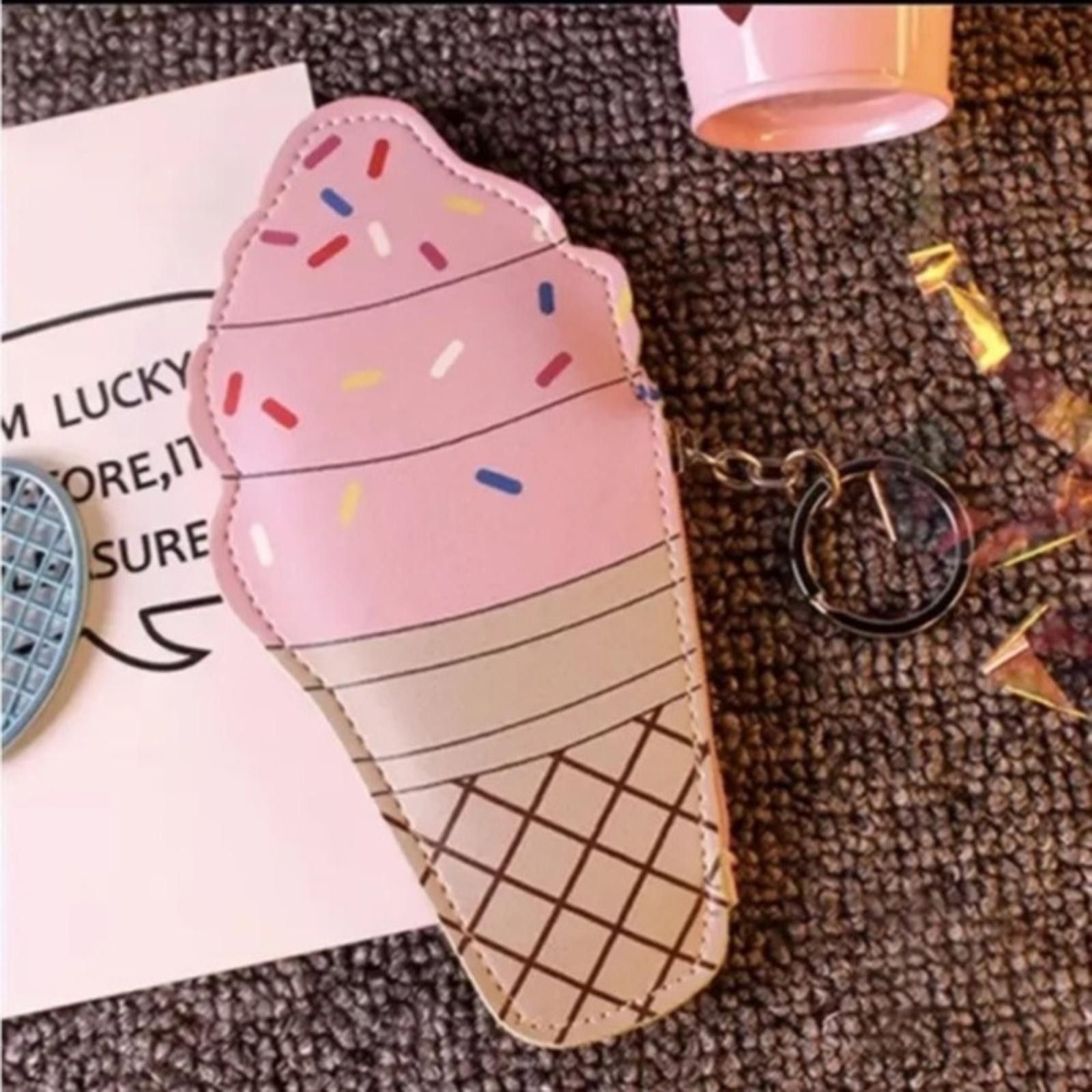 Designer Coin Purse Kawaii Kitsch Ice Cream Cone NWT Size ONE SIZE - 1 Thumbnail