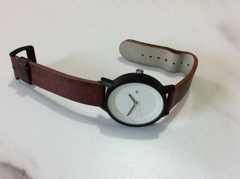 Designer company simple watch white dial brown leather strap watch Size ONE SIZE - 2 Thumbnail