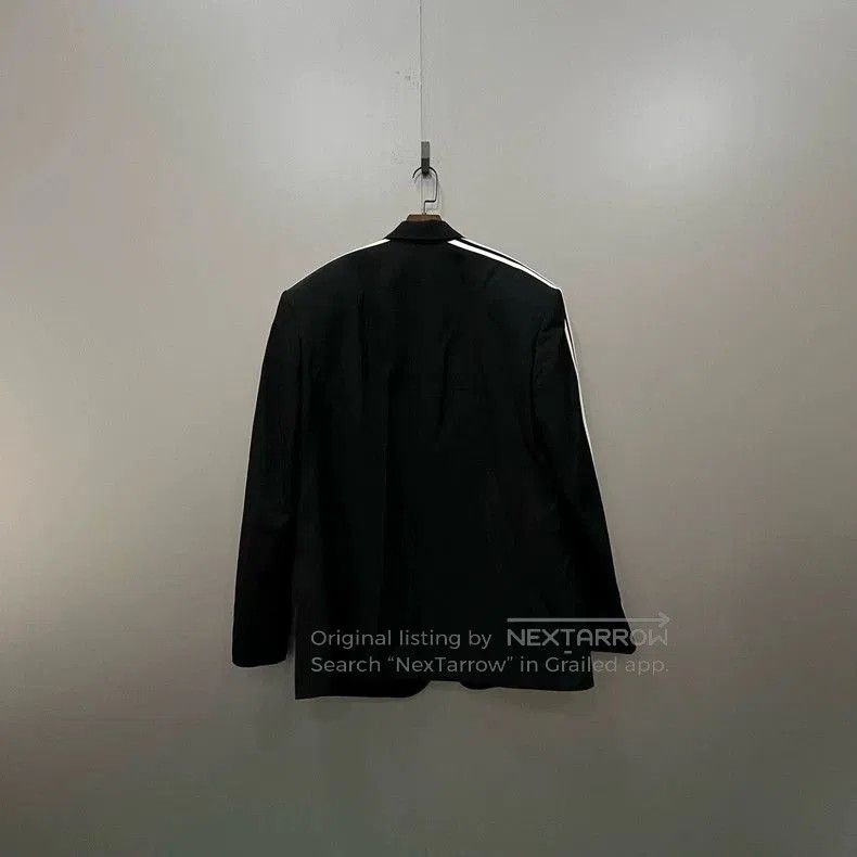 Balenciaga Balenciaga x Adidas Side Stripe Blazer. Size US XXS / EU 40 - 3 Thumbnail