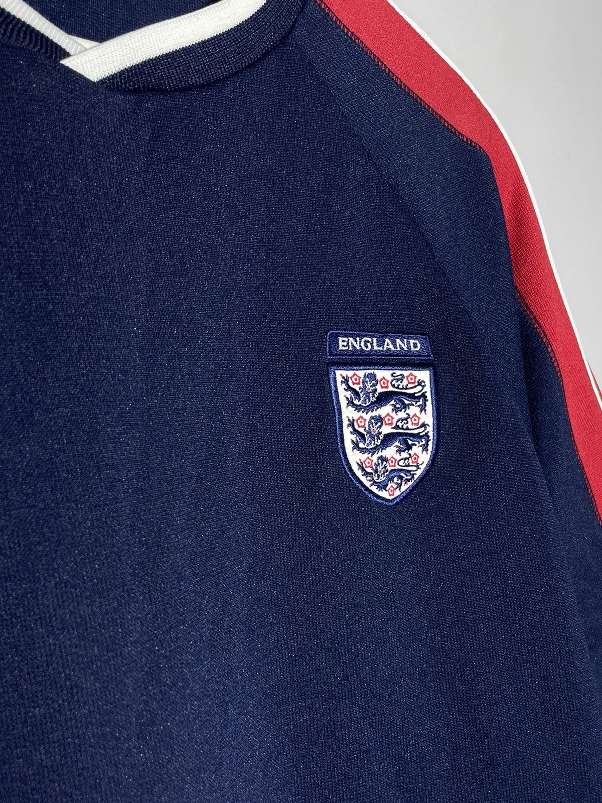 Umbro × Vintage England Umbro Vintage 2000 Y2k Streetwear Football Shirt Size US L / EU 52-54 / 3 - 4 Thumbnail