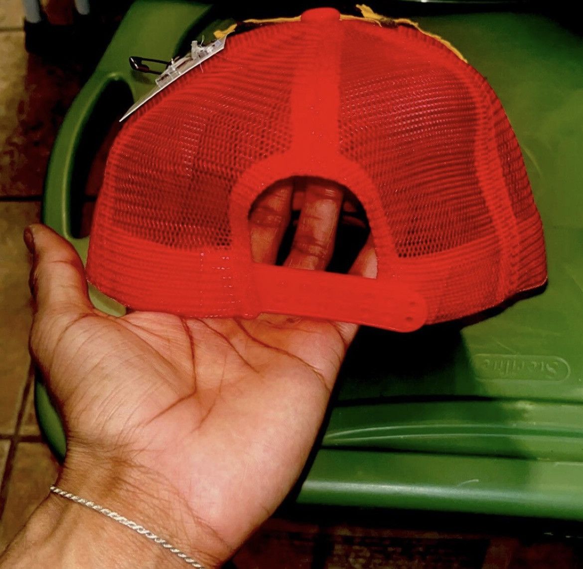 Designer × Handmade 1of1 Red Hustiling Notorious Chrome trucker hat Size ONE SIZE - 4 Thumbnail